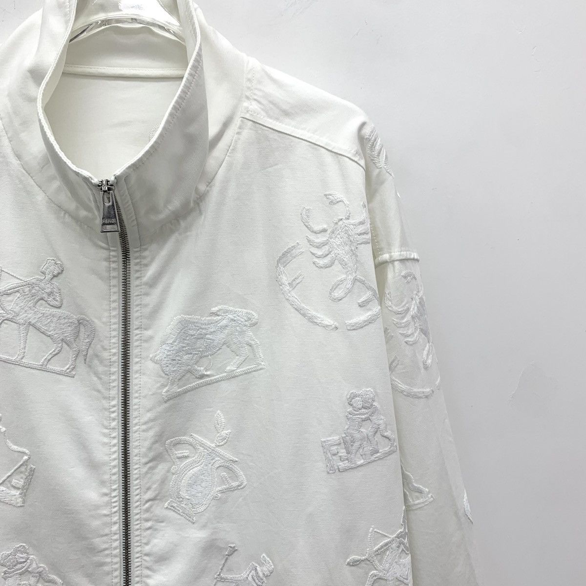 Fendi Fendi White Embroidery Stand Collar Zip Up Jacket K26WX Size US M / EU 48-50 / 2 - 3 Thumbnail