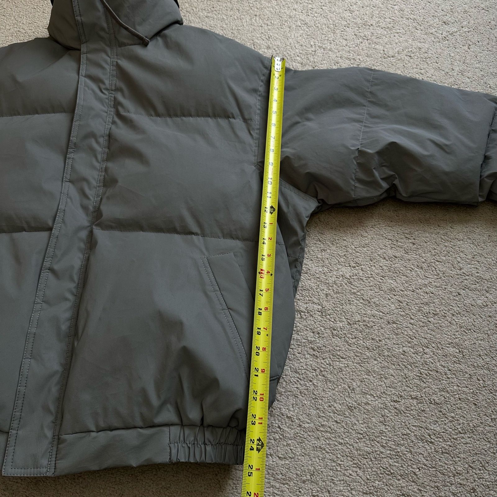 Fear of God Essentials Fear of God 3M Reflective Puffer FW19 Grey Size US S / EU 44-46 / 1 - 9 Thumbnail