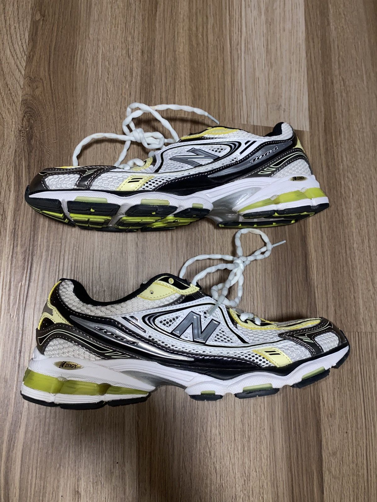 New Balance 1064 | Grailed