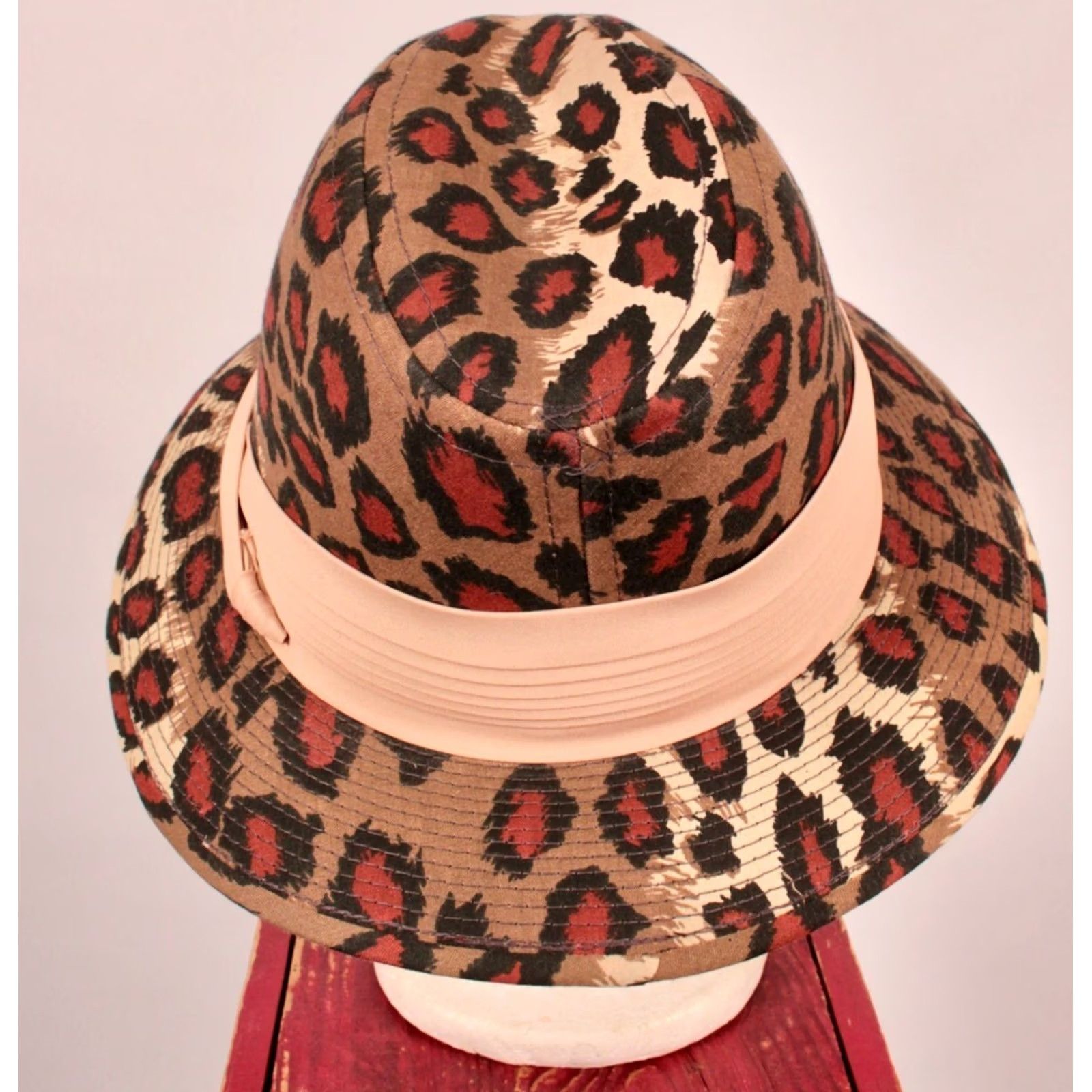 Vintage Mens Harcfield Vintage Fedora 70s Beige & Red Leopard Print - XS Size - Cotton Hat Size ONE SIZE - 4 Thumbnail