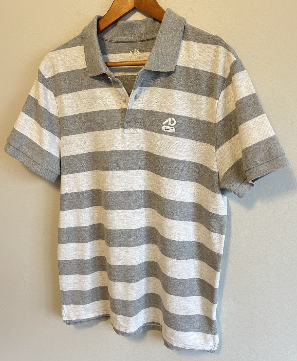 Nike Vintage 2000s Y2K Nike The Athletic Dept Grey Polo Shirt Size US L / EU 52-54 / 3 - 3 Thumbnail