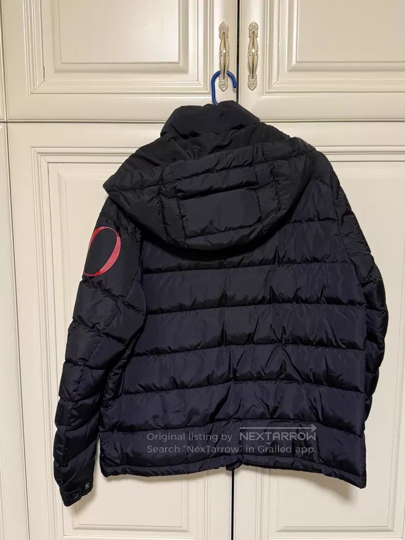 Valentino Valentino Black and red logo down jacket Size US L / EU 52-54 / 3 - 3 Thumbnail