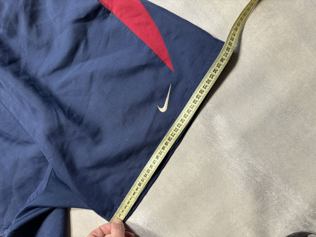 Nike × Vintage Vintage Nike Barcelona FC soccer y2k Logo Shorts Size US 38 / EU 54 - 8 Thumbnail