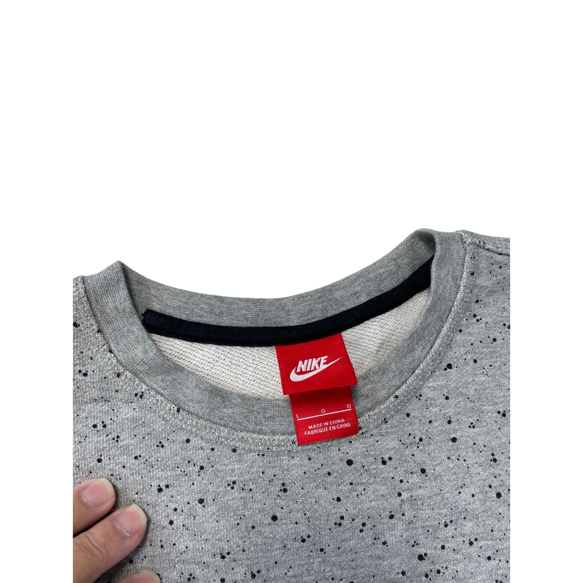 Nike Nike Air Youth mens gray black Pullover sweatshirt Size L SK Size US L / EU 52-54 / 3 - 5 Thumbnail