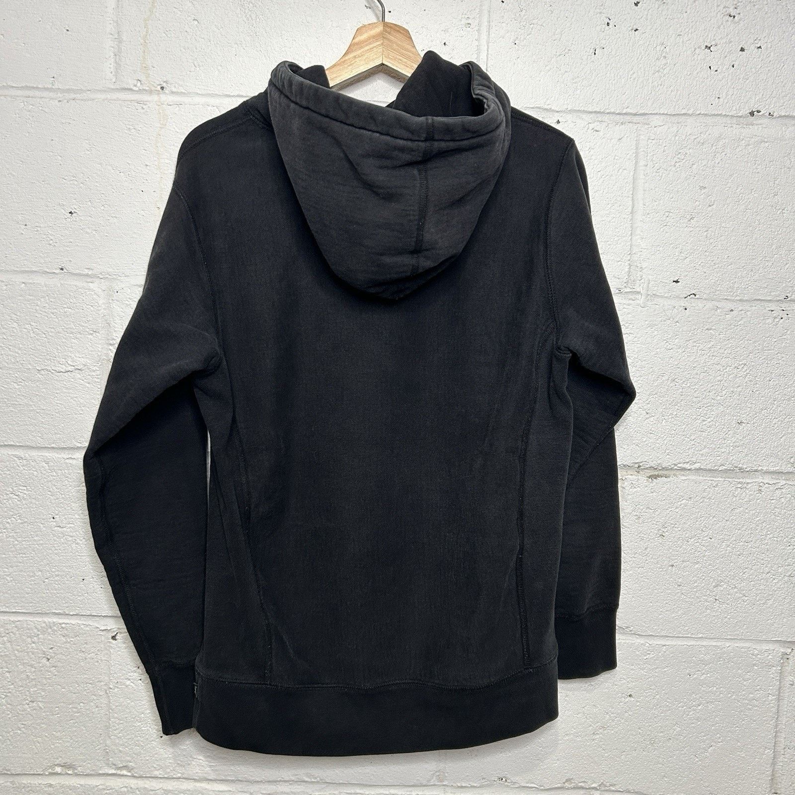 Supreme Supreme Tonal Logo Hooded Sweatshirt Hoodie “Black” Size US M / EU 48-50 / 2 - 2 Thumbnail