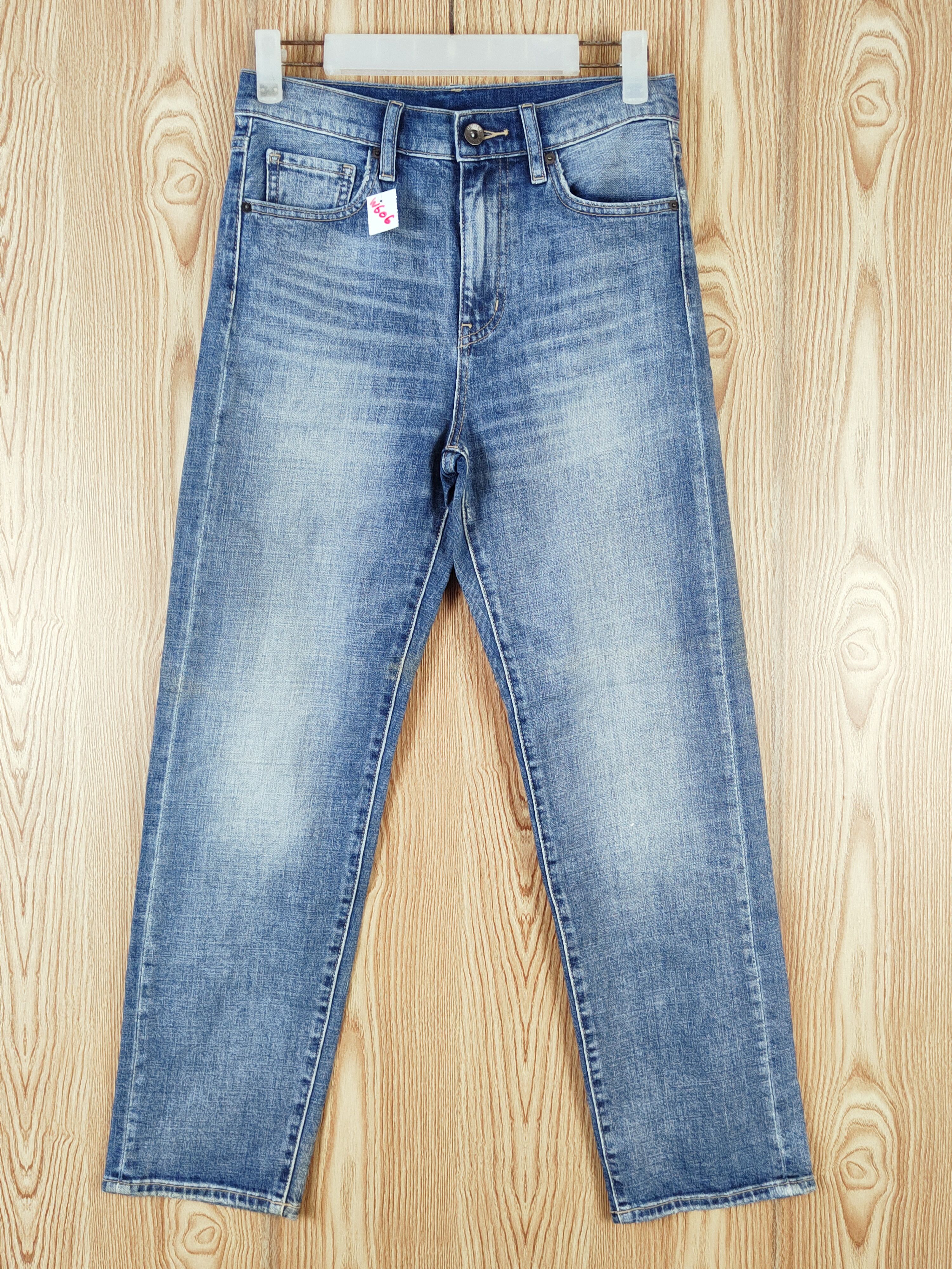 Japanese Brand Uniqlo Blue Distressed Ripped Jeans #W606 Size US 26 / EU 42 - 1 Thumbnail