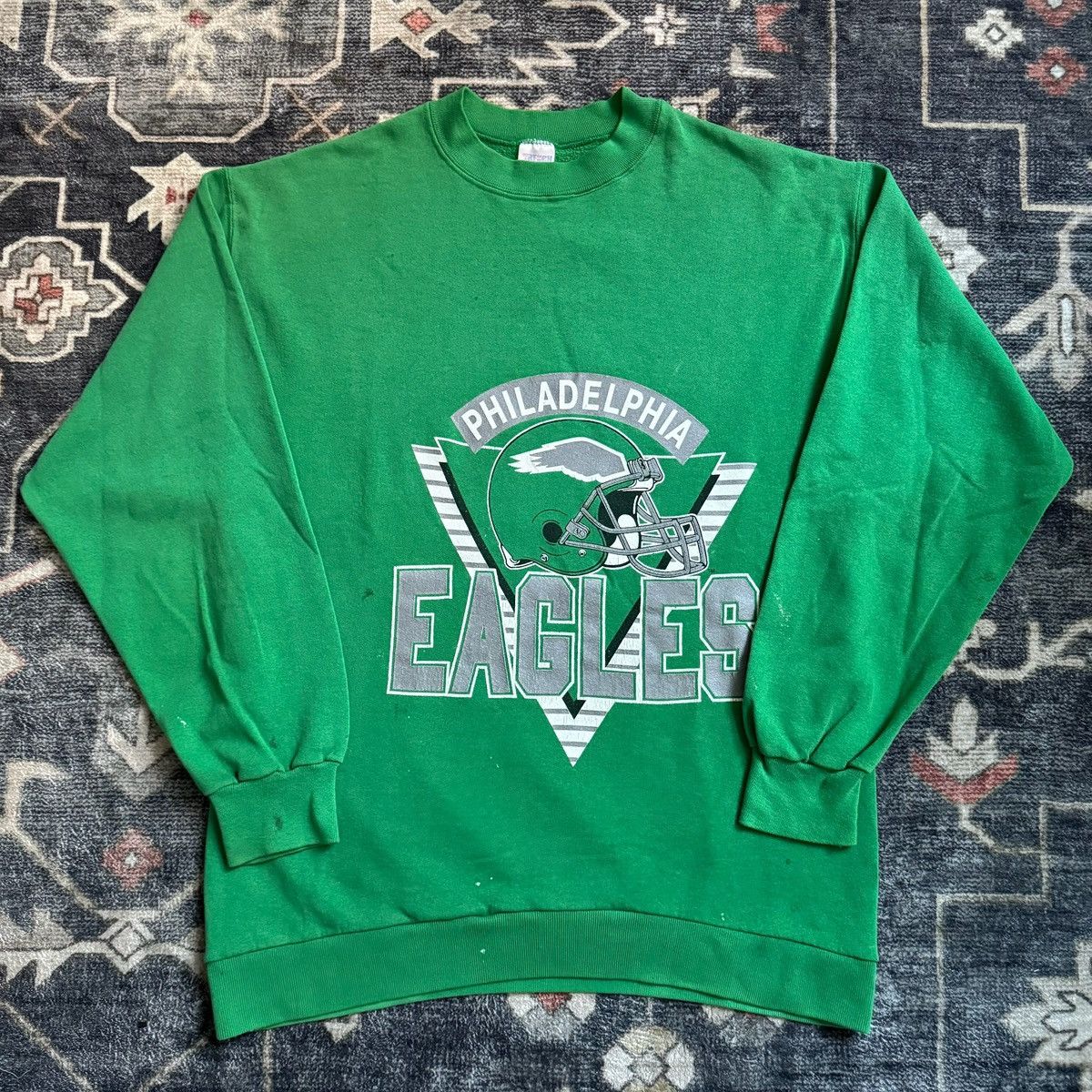 Vintage Vintage Philadelphia eagles crewneck sweater xl Size US XL / EU 56 / 4 - 1 Thumbnail