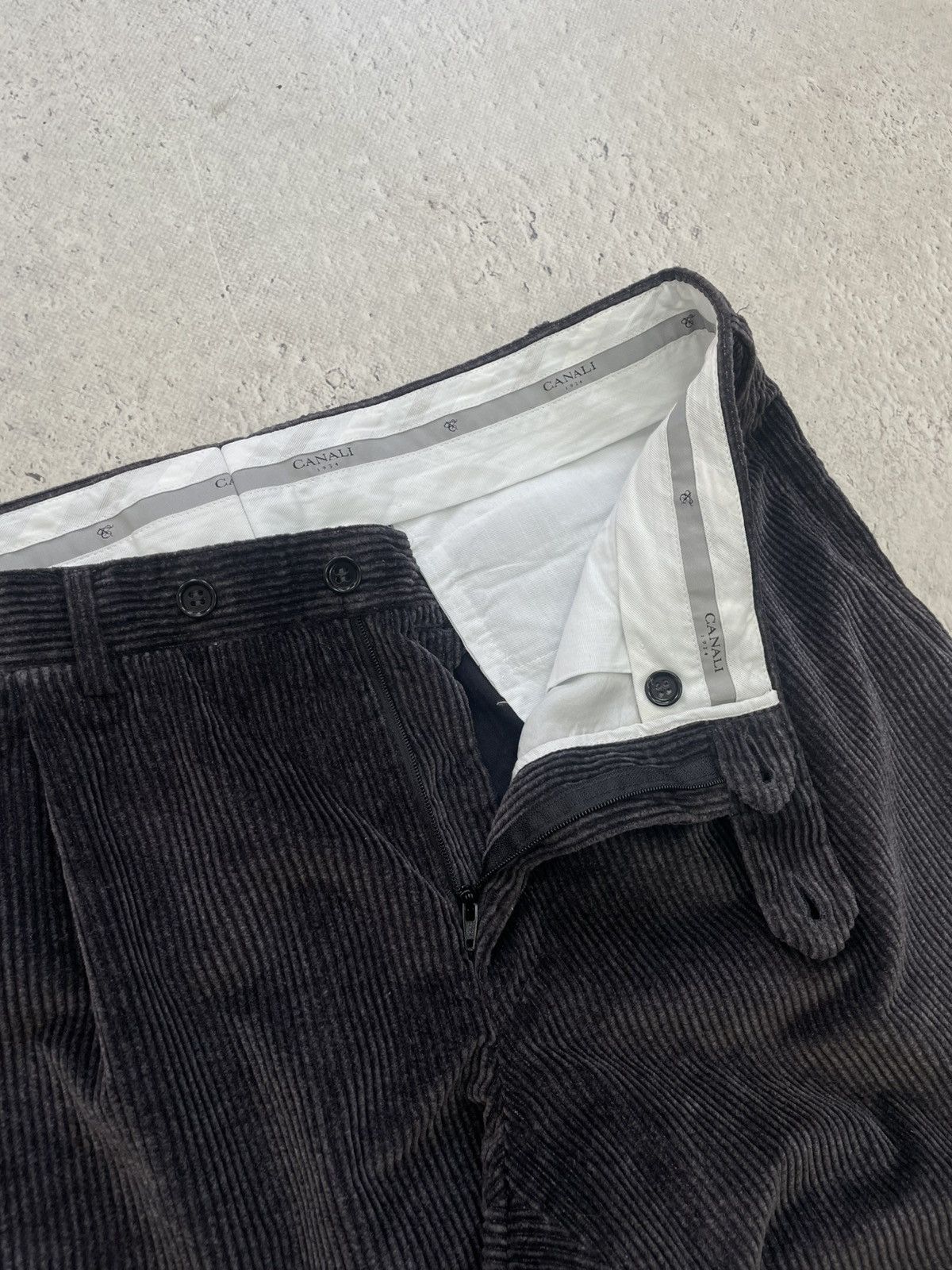 Canali Casual Canali trousers pants velvet Size US 32 / EU 48 - 7 Thumbnail