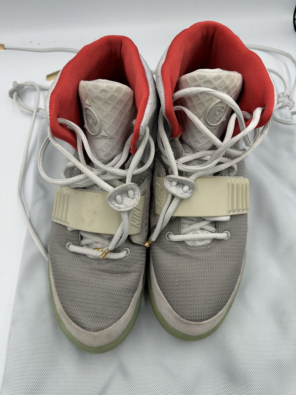 Kanye West × Nike Nike Air Yeezy 2 Platinum Size US 13 / EU 46 - 9 Thumbnail