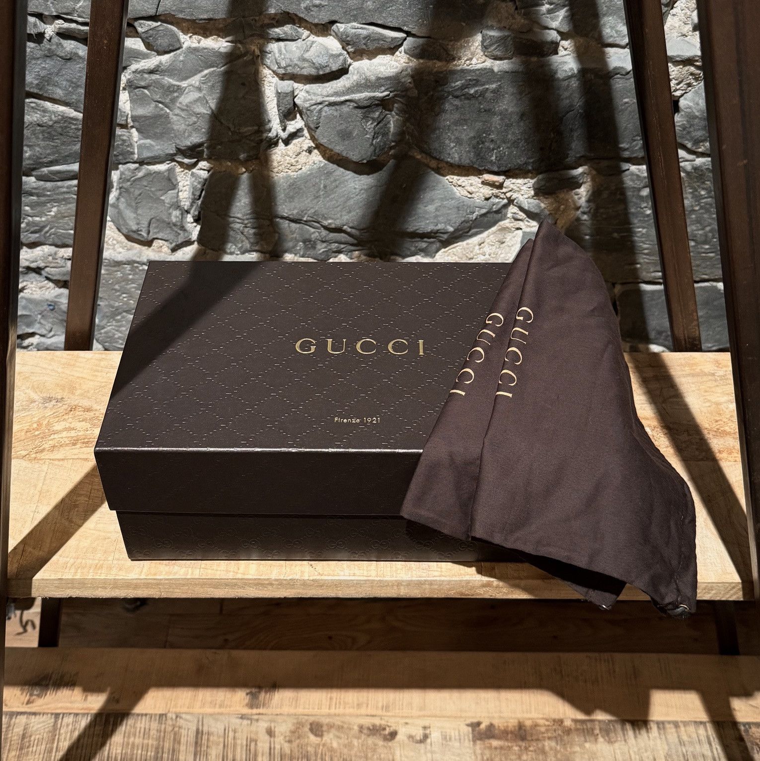 Gucci Gucci Black Leather Side Zip Chelsea Boots - 6.5 UK Size US 7.5 / EU 40-41 - 13 Thumbnail