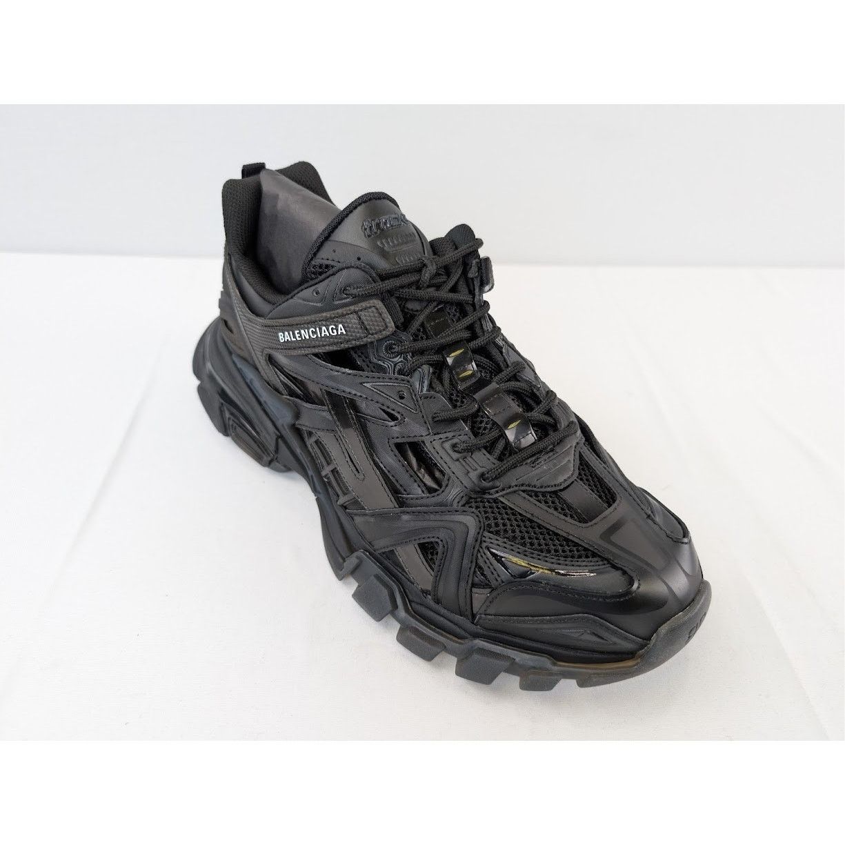 Balenciaga o1rshd1 Q:2 / Track.2 Open Sneakers in Black Size US 11 / EU 44 - 2 Thumbnail