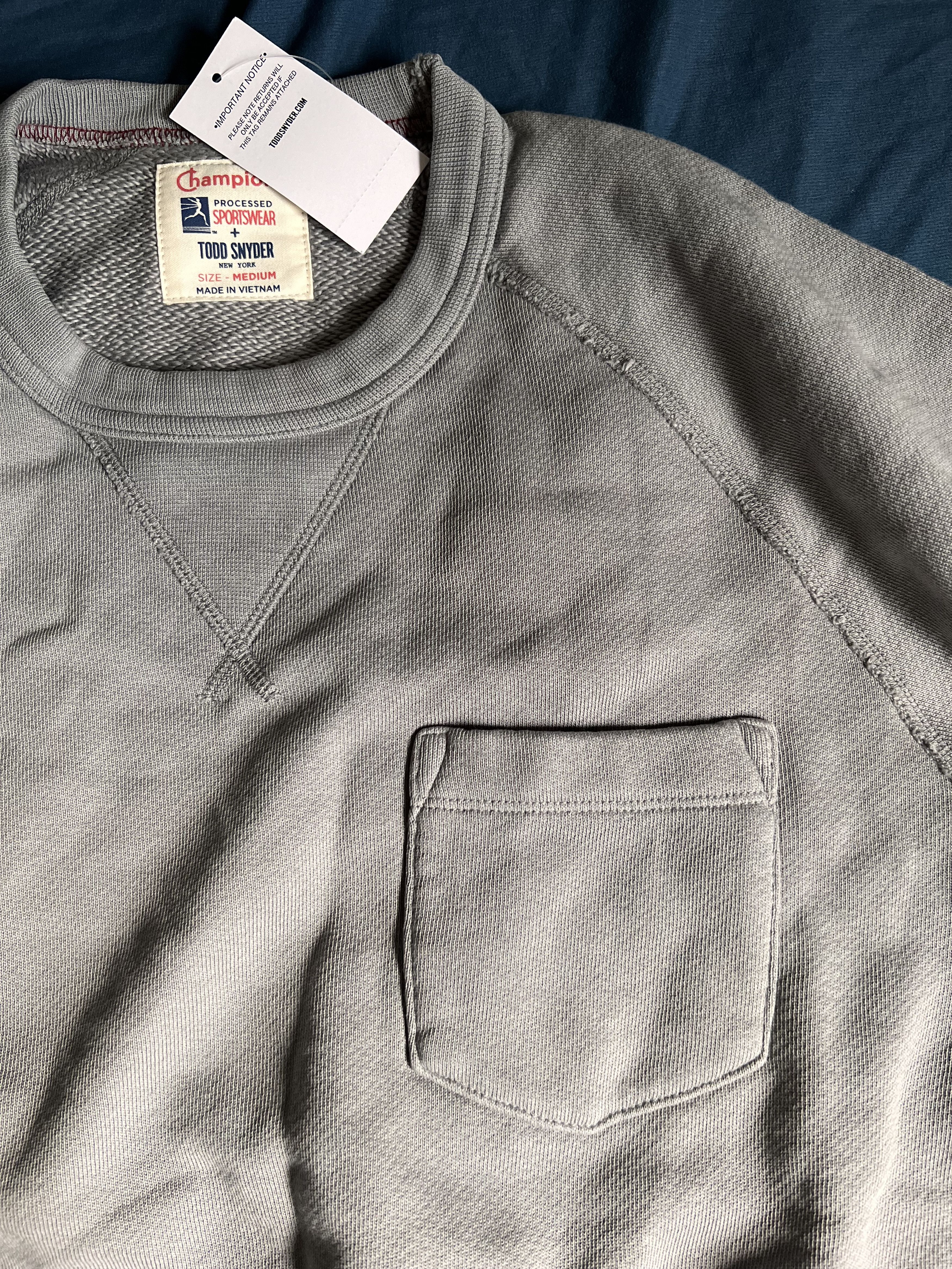 TODD SNYDER x CHAMPION SWEATSHIRT in GRANITE GREY M