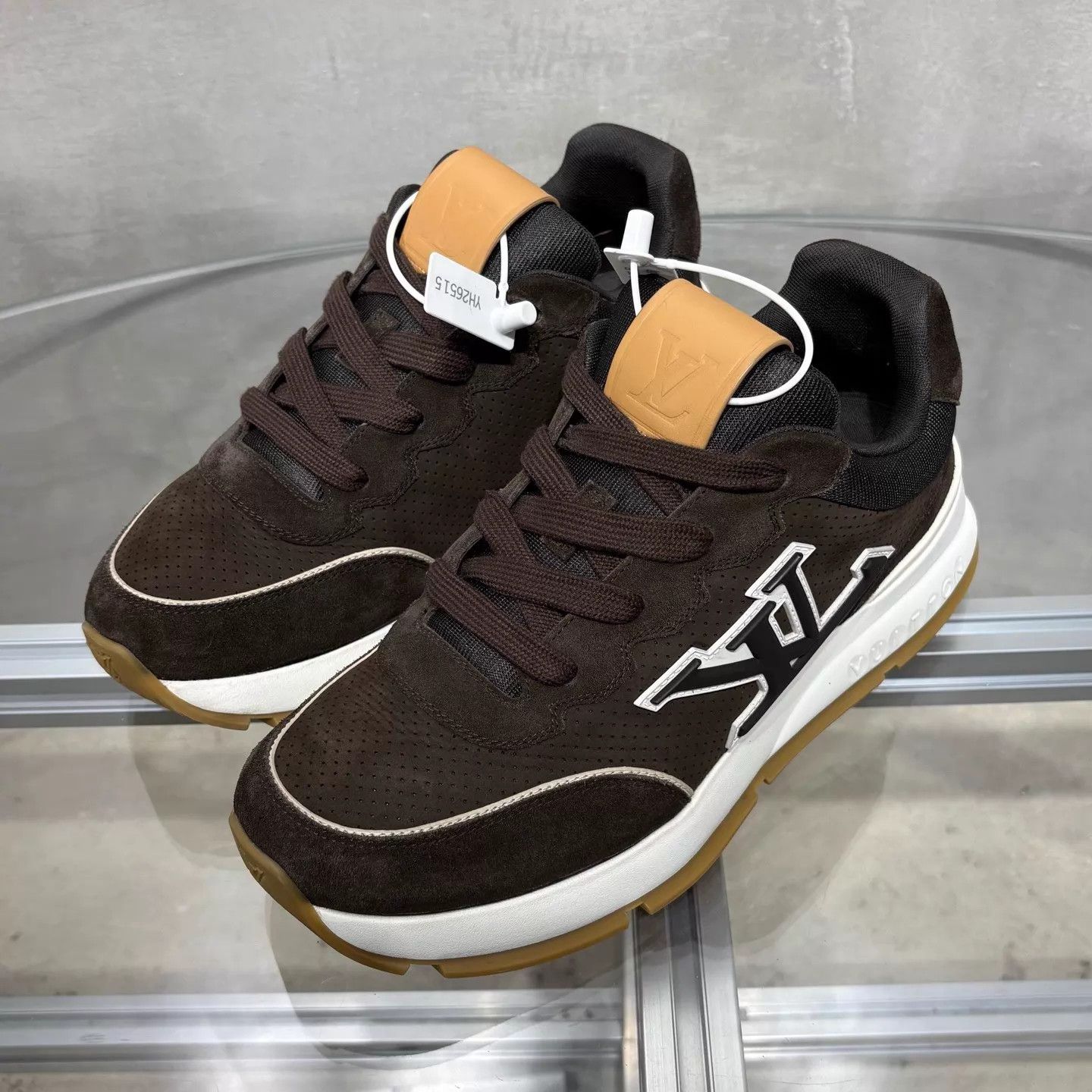 Louis Vuitton LV Classic Brown Suede Sneakers UK7 41 Size US 8 / EU 41 - 2 Thumbnail