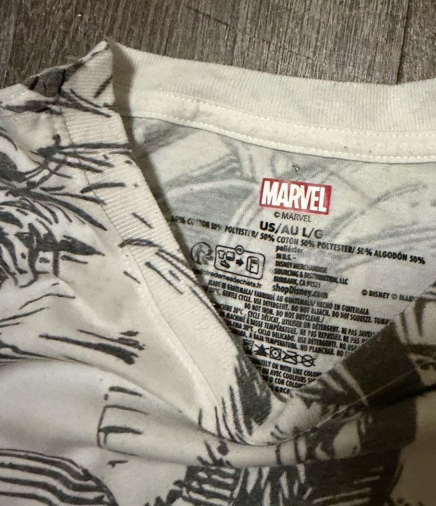 Marvel Comics Marvel Comics Vintage Wolverine AOP Shirt size Large Size US L / EU 52-54 / 3 - 4 Thumbnail