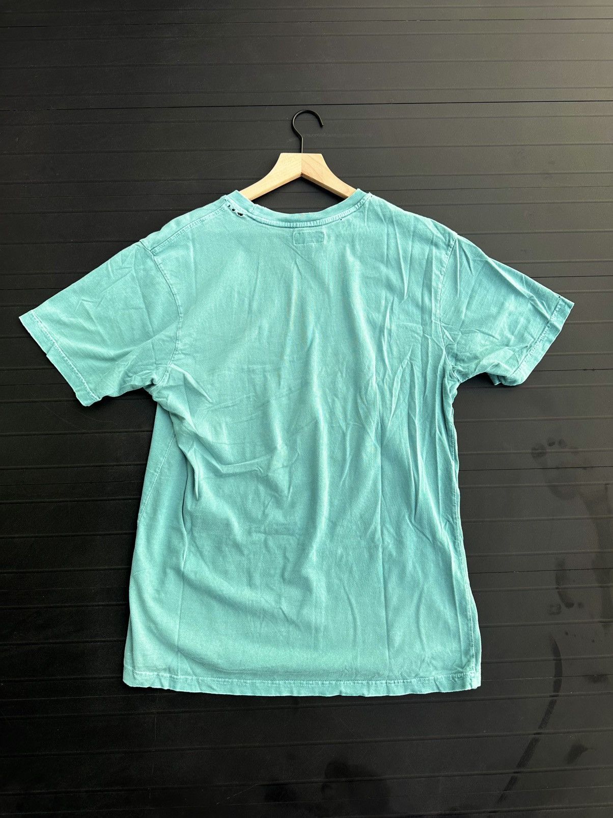 Market Faded Louis Vuitton Arc Loco Chinatown T-shirt Size US L / EU 52-54 / 3 - 2 Thumbnail