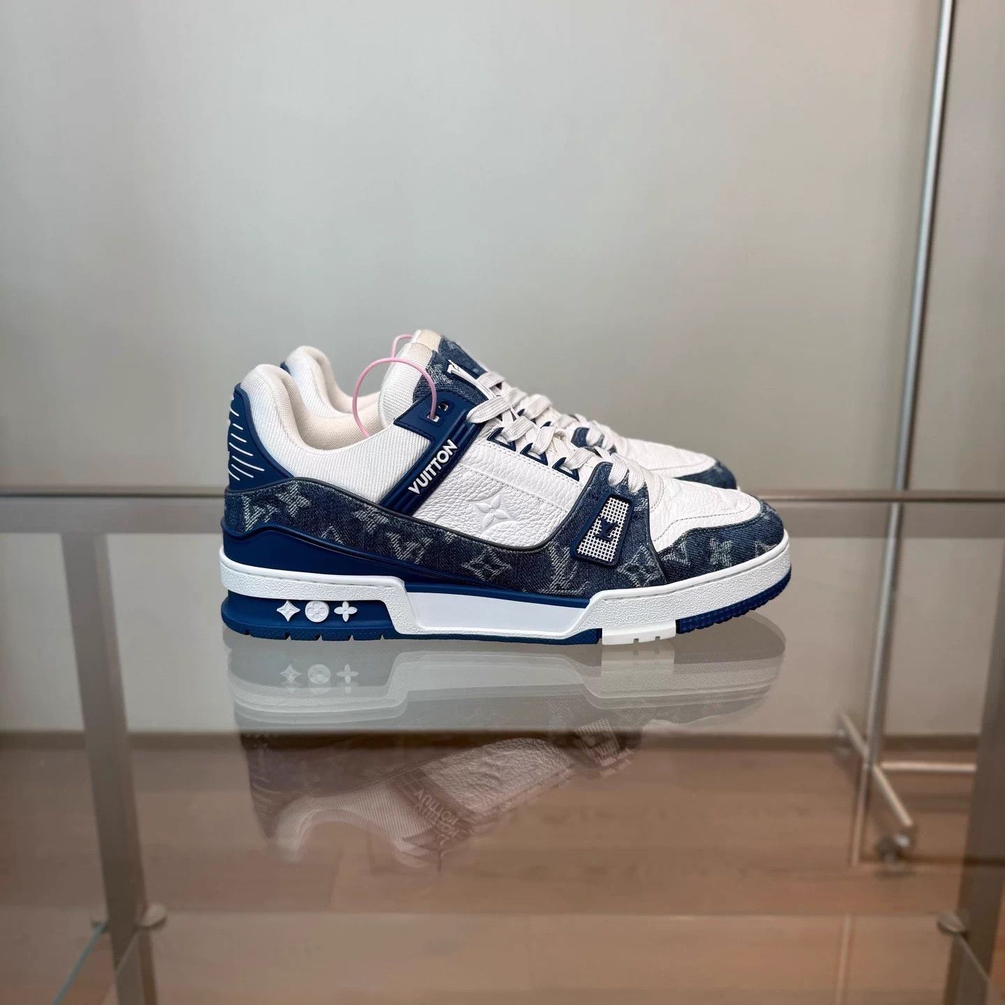 Louis Vuitton LV 24 Trainer white blue denim UK7 41 99 Size US 7.5 / EU 40-41 - 3 Thumbnail