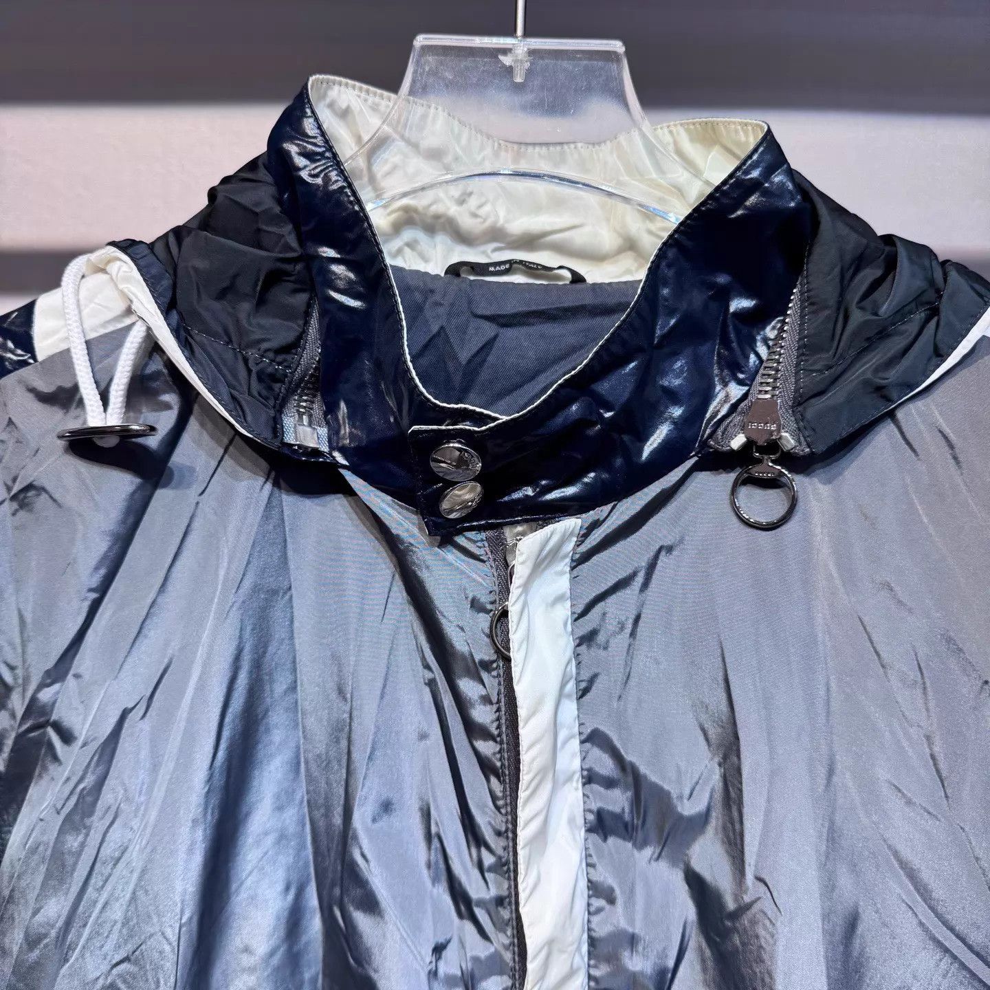 Gucci Gucci 3-color zip jacket removable hood 46 new Size US S / EU 44-46 / 1 - 3 Thumbnail