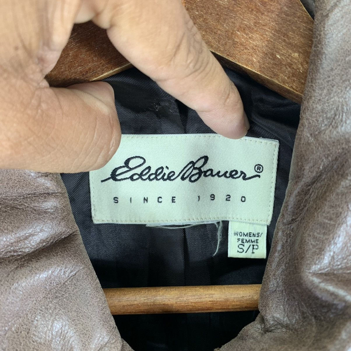 Eddie Bauer × Vintage VINTAGE EDDIE BAUER LEATHER JACKET Size S / US 4 / IT 40 - 7 Thumbnail