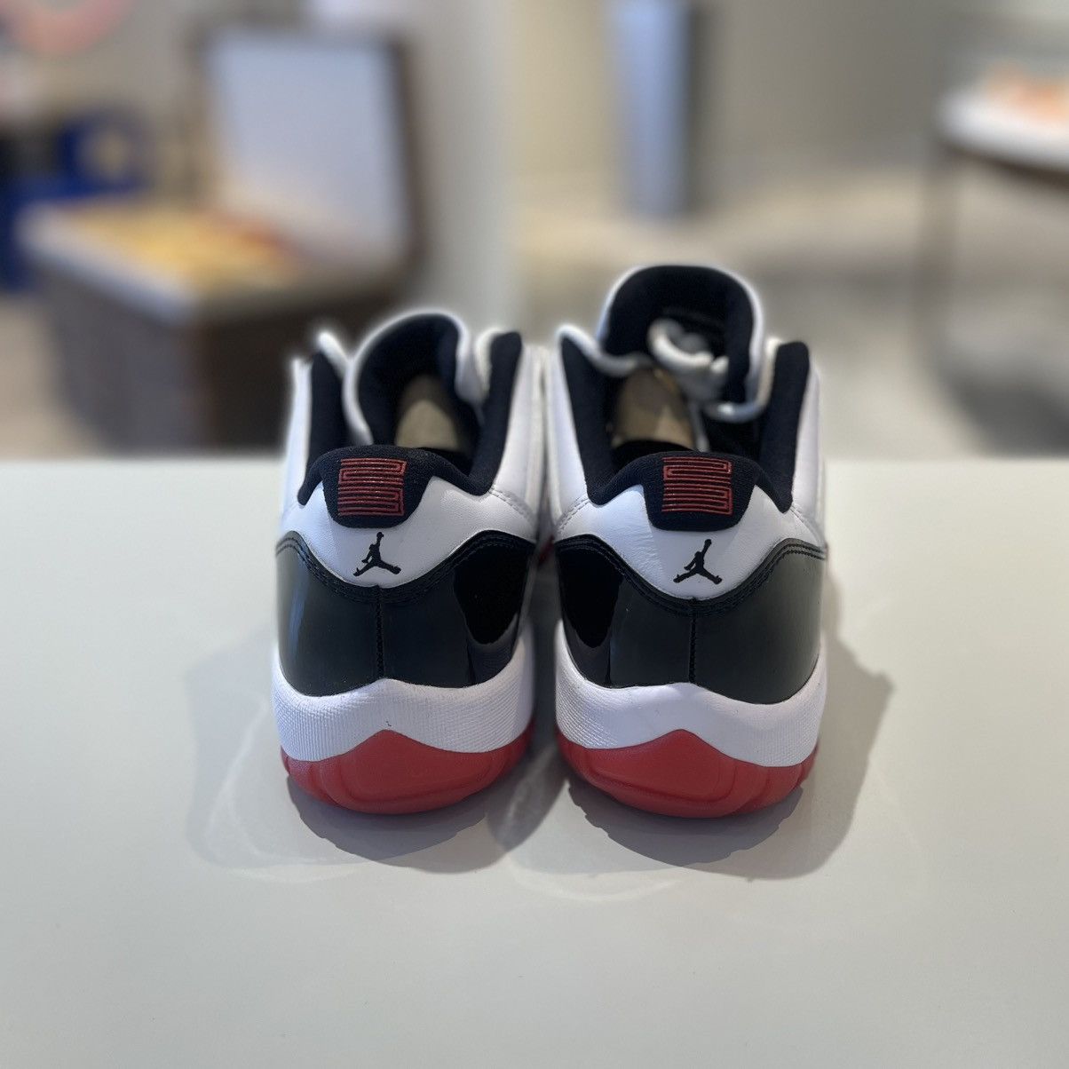 Nike Air Jordan 11 Retro Low Concord Bred Size US 8.5 / EU 41-42 - 5 Thumbnail