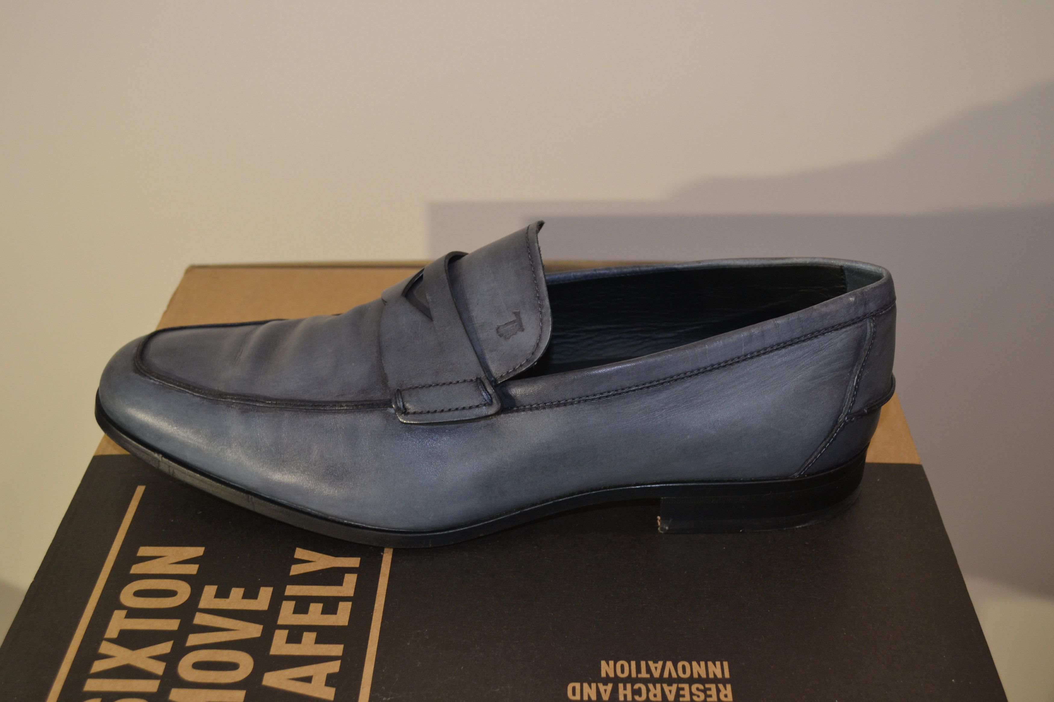Tod's Tods Men’s Leather Loafers Size 11.5 US / 45 EU Size US 11.5 / EU 44-45 - 2 Thumbnail