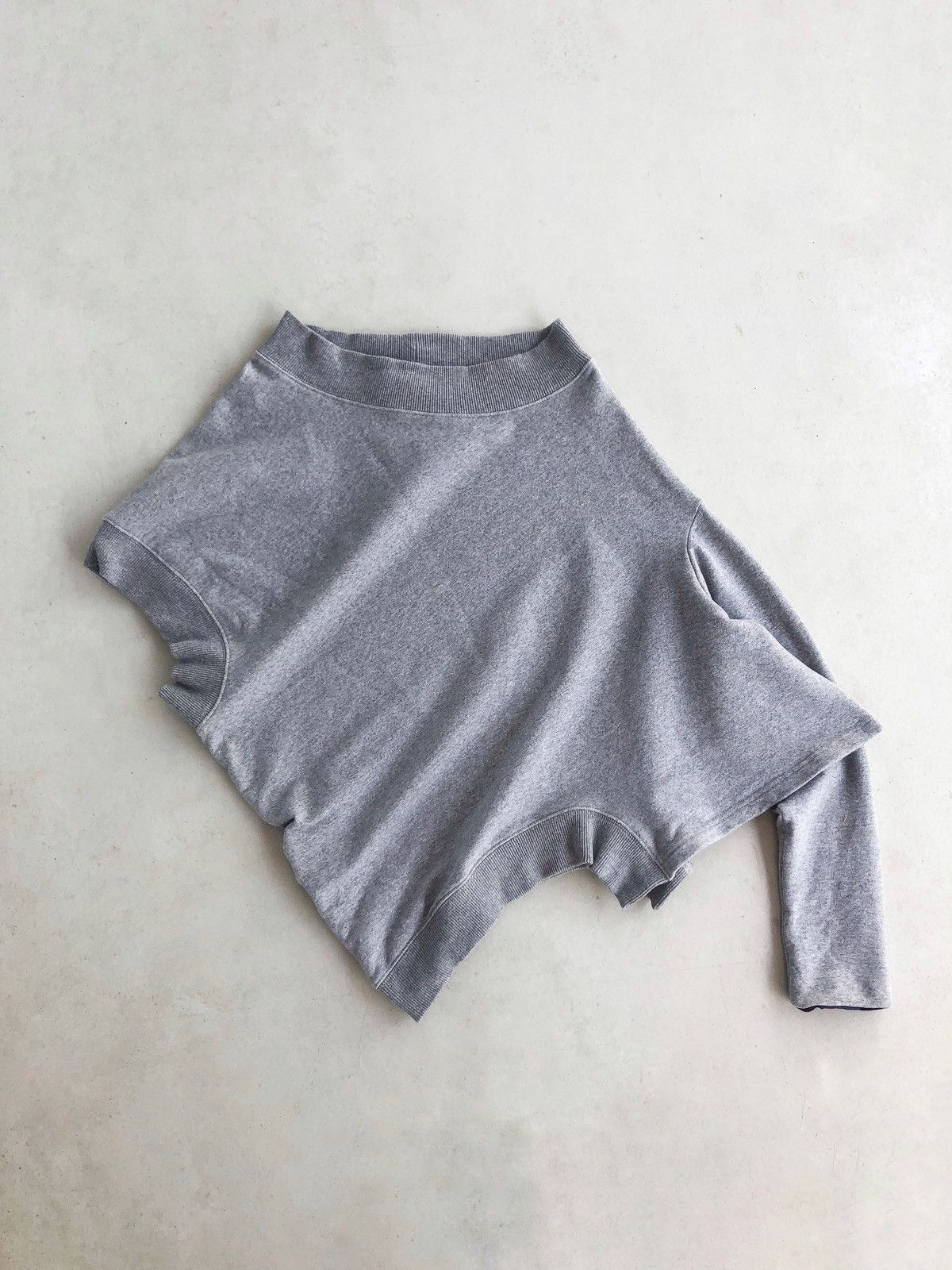 Y-3 Y-3 Yohji Yamamoto x Adidas women’s crop tops sweaters Size L / US 10 / IT 46 - 1 Thumbnail