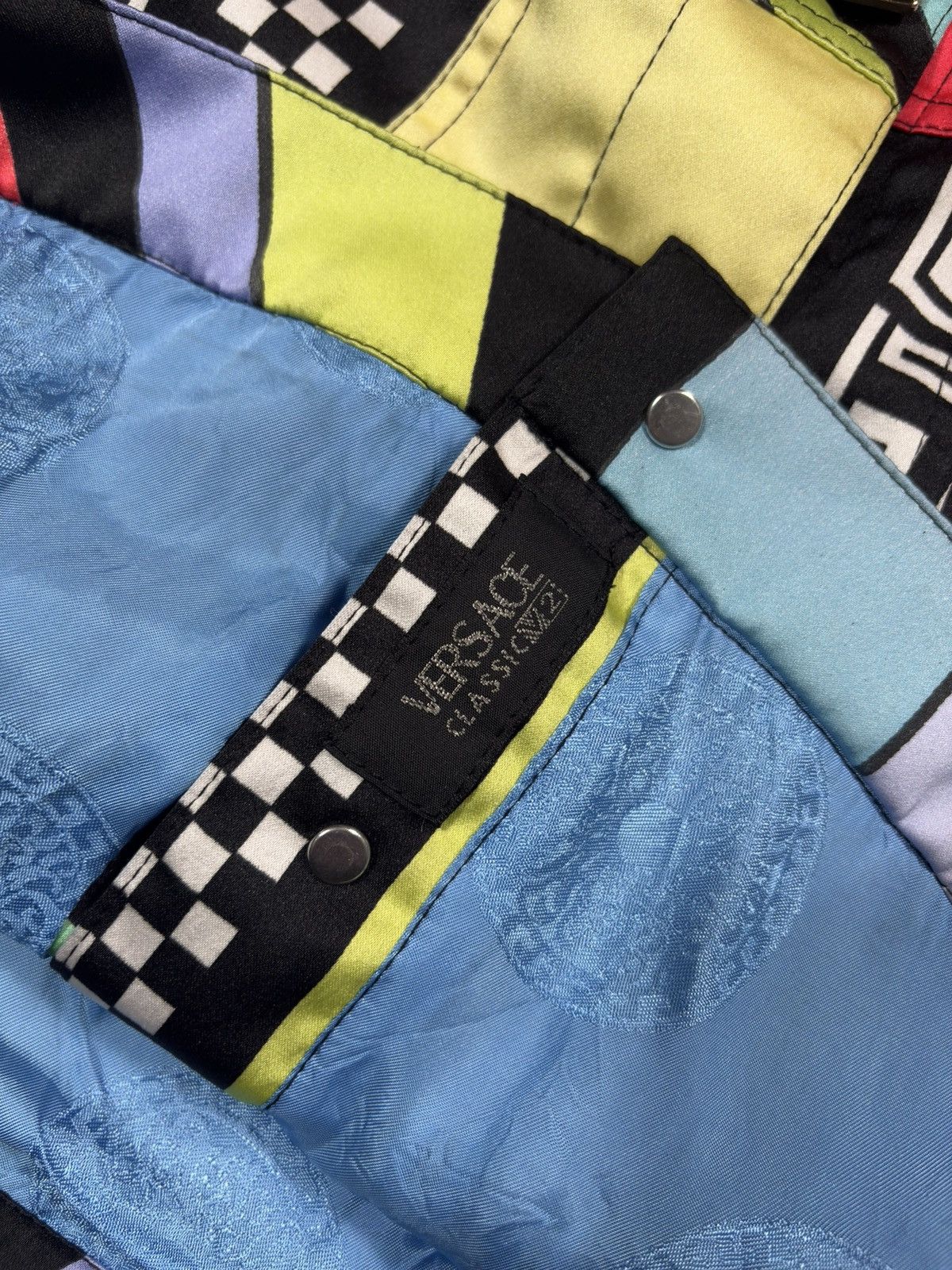 Versace Iconic Versace Classic V2 Runway 90s Jacket Size US M / EU 48-50 / 2 - 14 Thumbnail