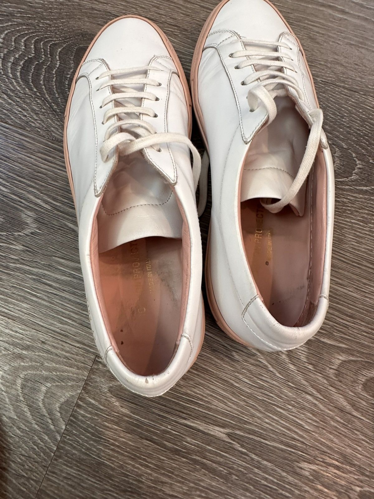 Common Projects Common Projects Leather Achilles Low White & Pink 42 Size US 9 / EU 42 - 6 Thumbnail