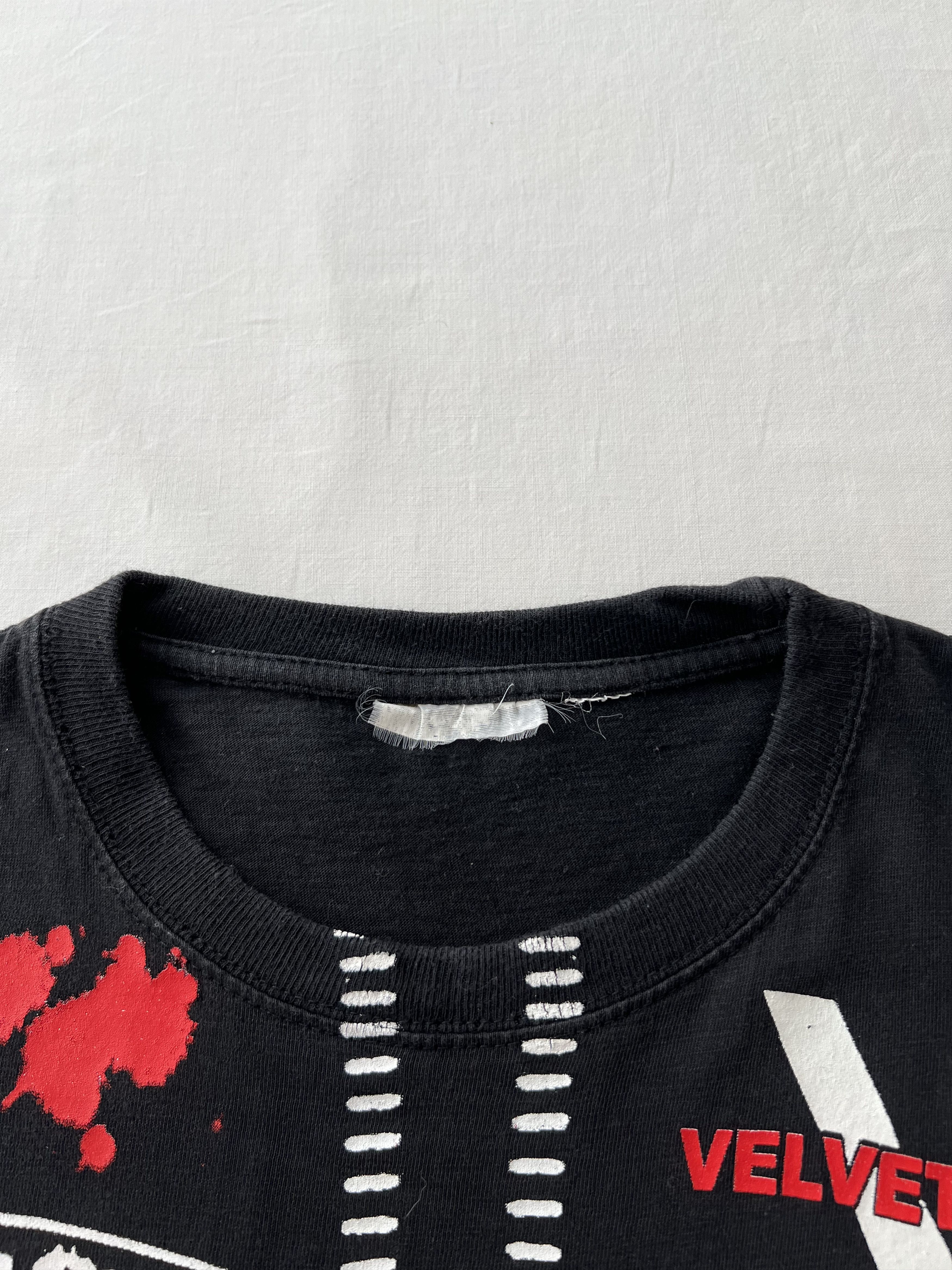 Band Tees Vintage 2000s Velvet Revolver Sexy Girl Black T-shirt Size US L / EU 52-54 / 3 - 9 Thumbnail