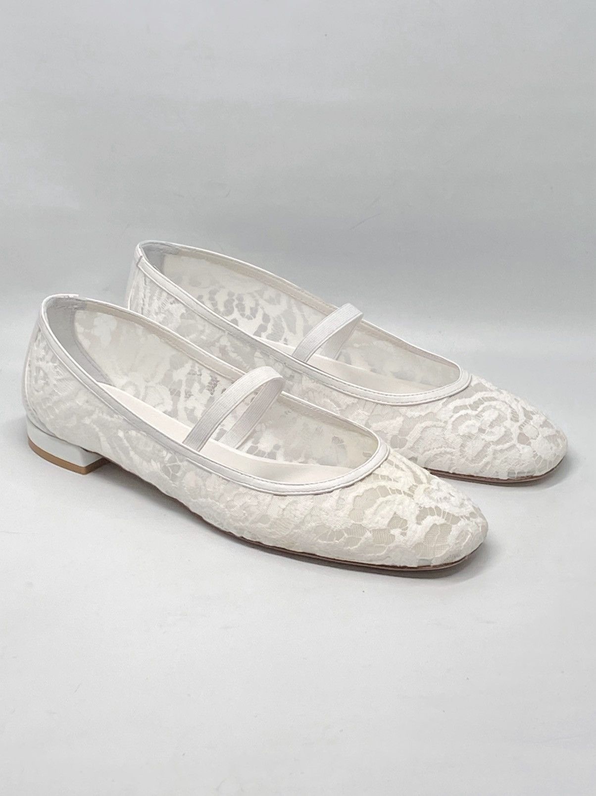 Stuart Weitzman Stuart Weitzman Arabella Lace Ballet Flats size 8.5 Size US 8.5 / IT 38.5 - 3 Thumbnail