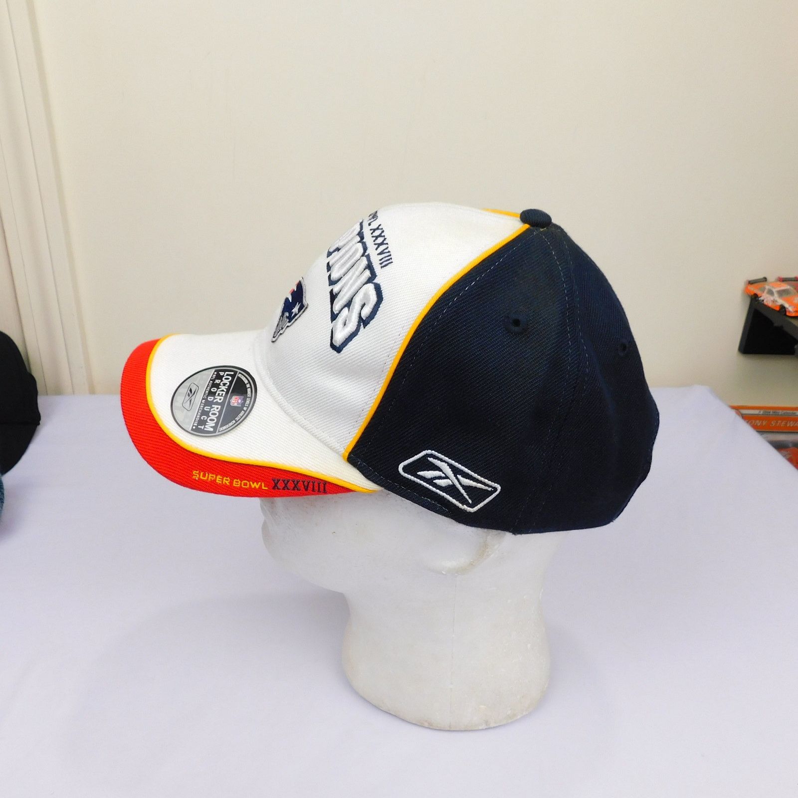 Reebok New England Patriots Super Bowl 38 Champions Hat Adjustable Size ONE SIZE - 5 Thumbnail