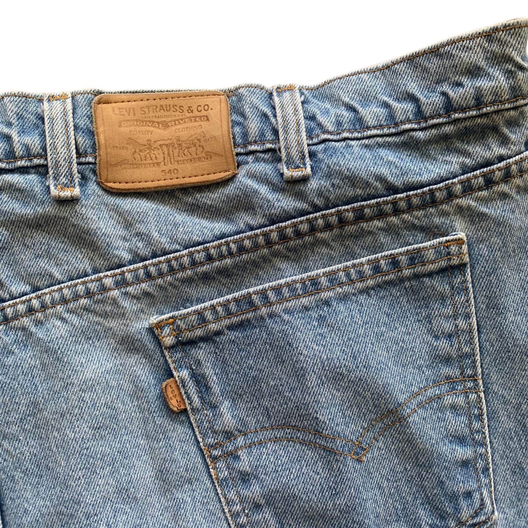 Levi's Vintage Levi's 540 Leather Tab USA Light Wash Denim Jeans Size US 44 / EU 60 - 3 Thumbnail