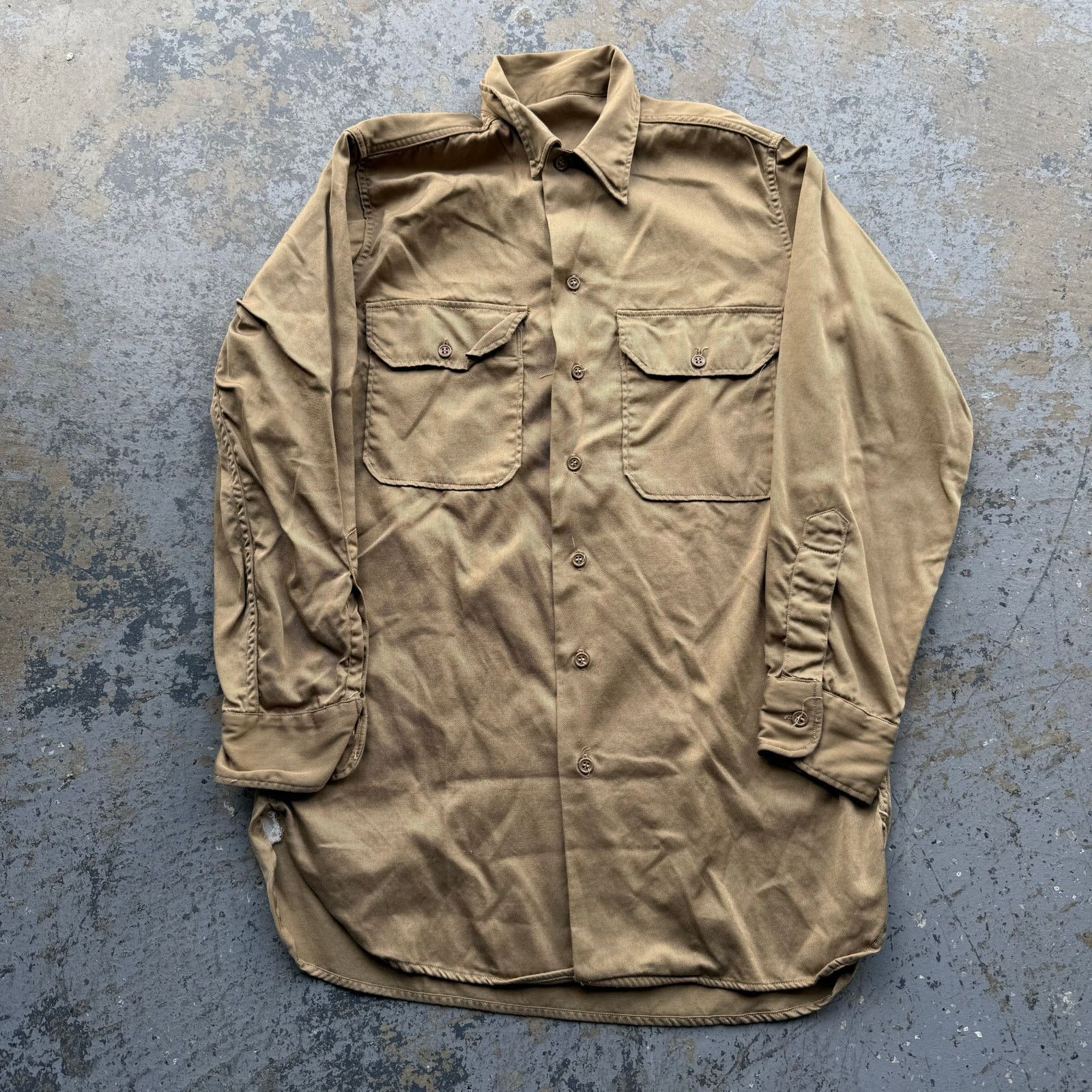 Vintage Vintage 1950s US Army Poplin Khaki Shirt Mens Size US M / EU 48-50 / 2 - 1 Thumbnail