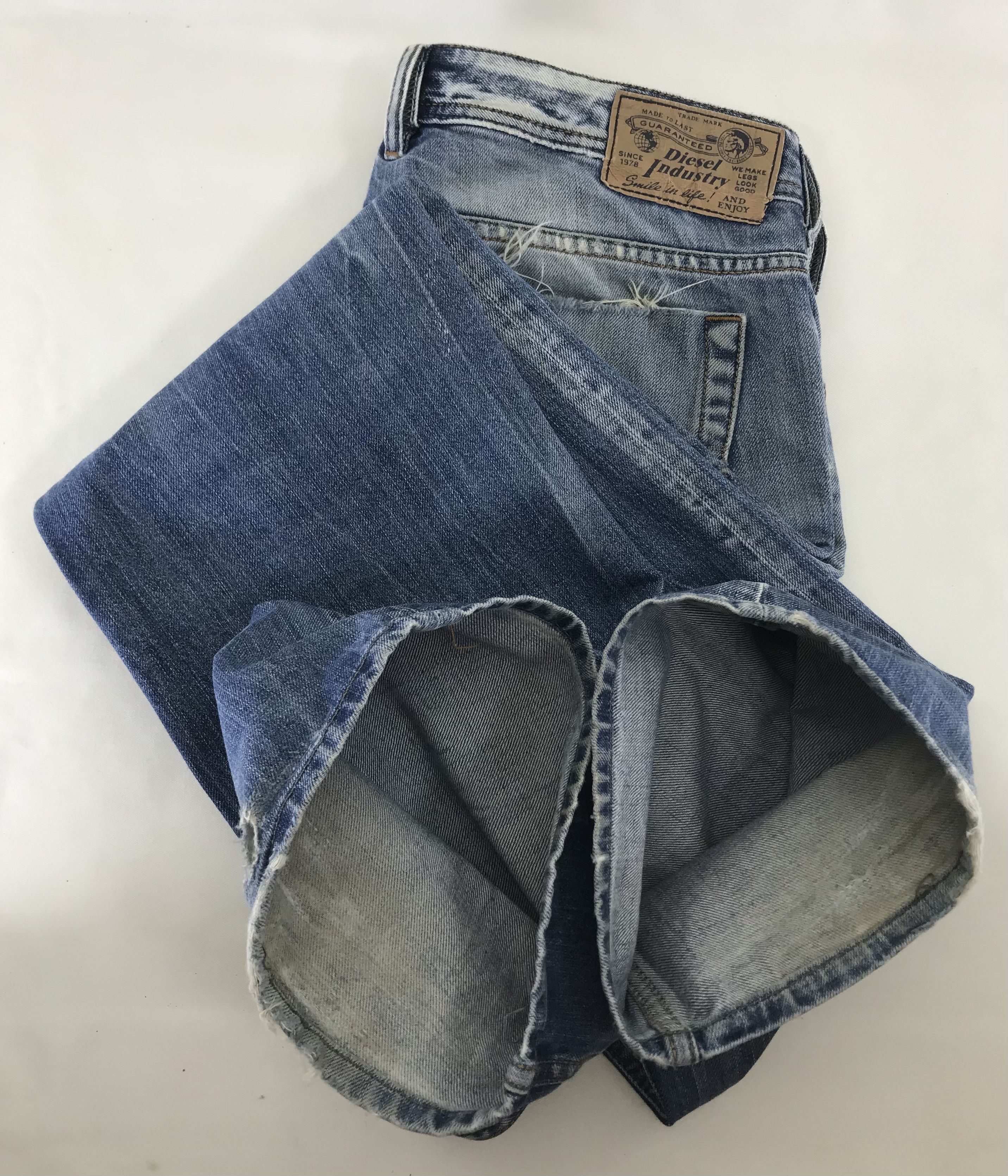 Diesel Vintage Diesel Distressed Flare Jeans Size US 33 - 14 Thumbnail