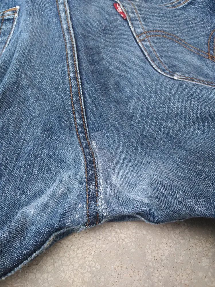 Levi's Vintage Levi's 501 Distressed Jeans 33x32 Size US 33 - 5 Thumbnail