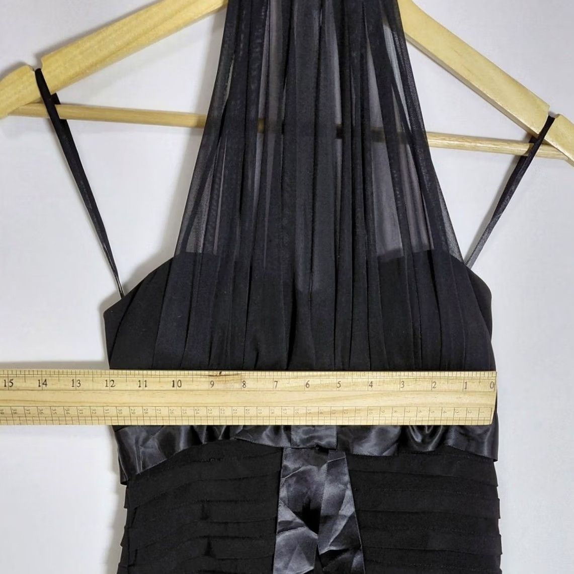 Vintage Betsy & Adam Black Halter Dress Solid Sleeveless Short Women Size 4P Petite Adult Formal Cocktail Party Dress Size 27" / US 4 / IT 40 - 5 Thumbnail