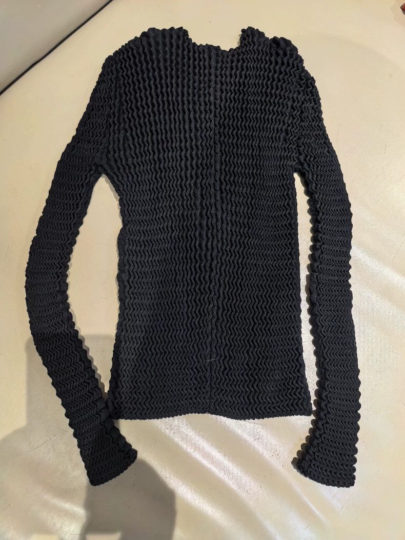 Issey Miyake Issey Miyake size:2 Black main line fish-scale cardigan Size S / US 4 / IT 40 - 2 Thumbnail