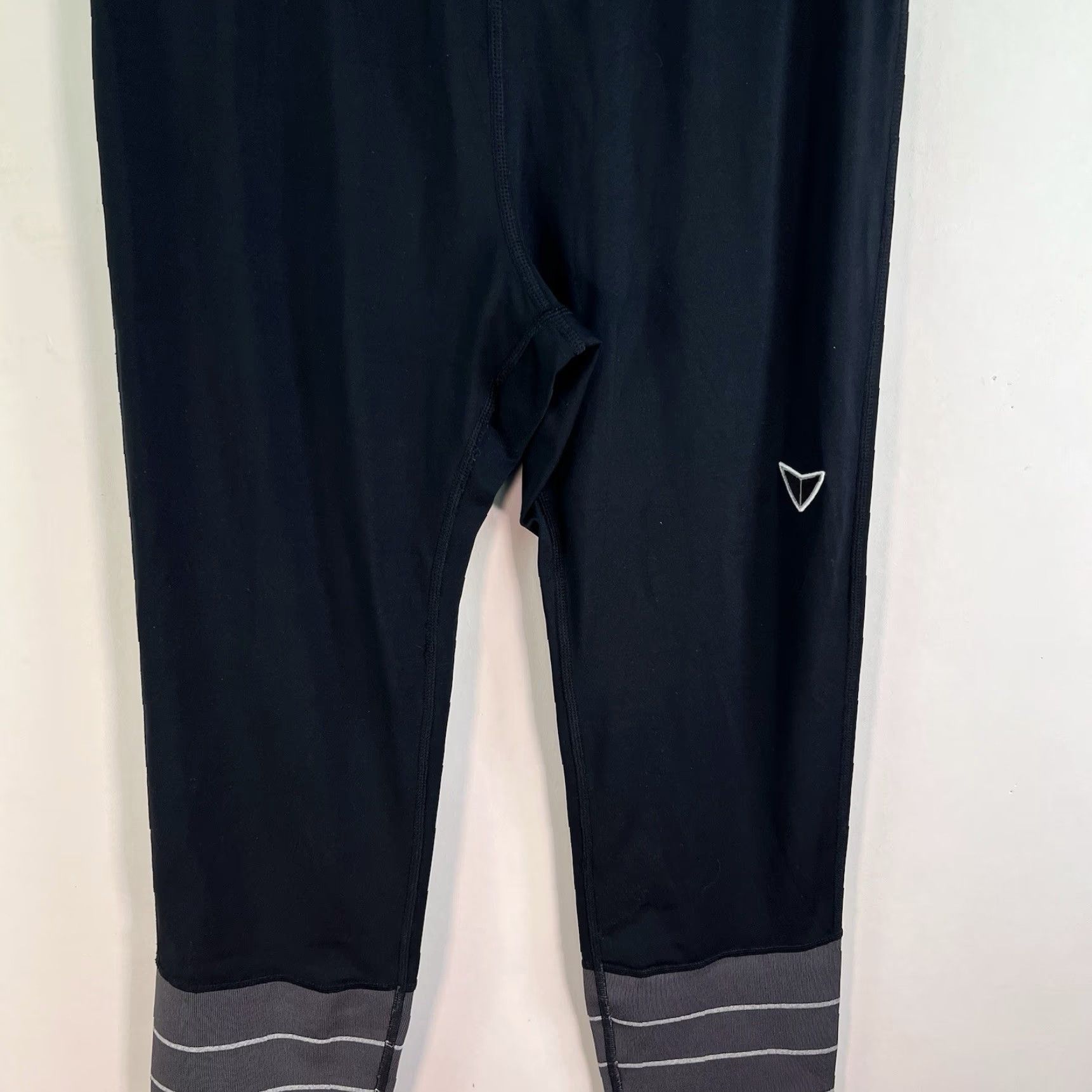 Vintage Roadrunner Korsa Transfer Jogger Athletic Pants Black Striped Men’s Size M Size US 31 - 3 Thumbnail