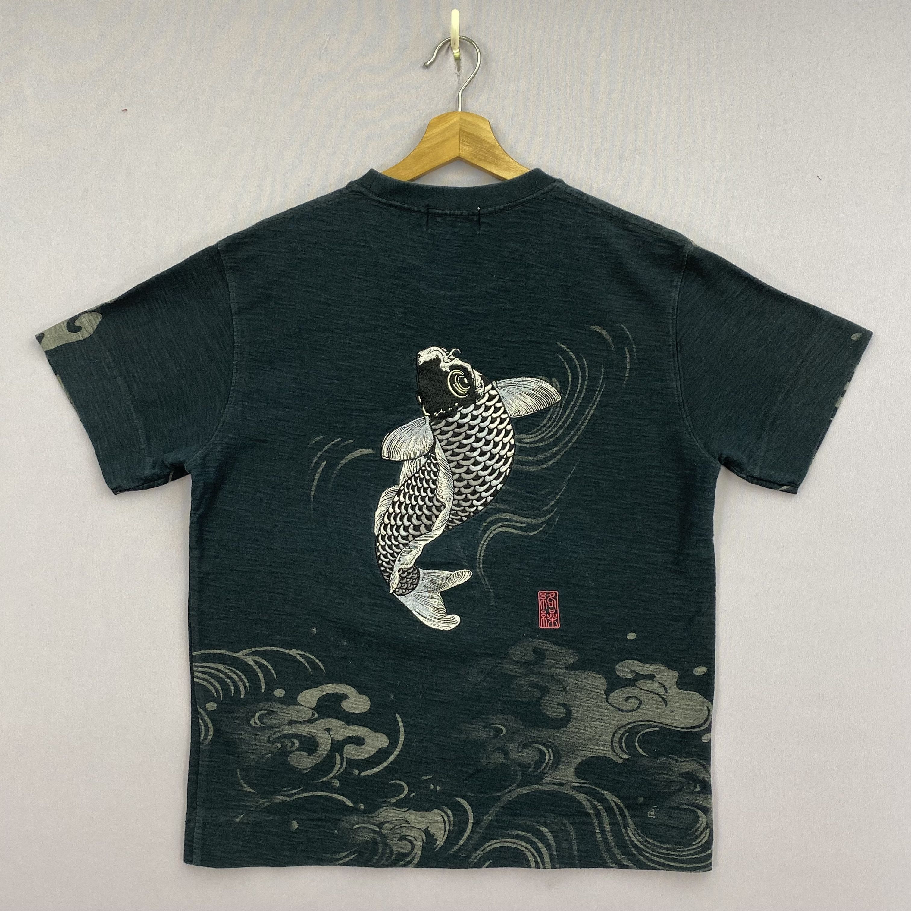 Japanese Brand Vintage Japanese Koi Fish Sukajan T-Shirt Crewneck Tee Size US L / EU 52-54 / 3 - 1 Thumbnail