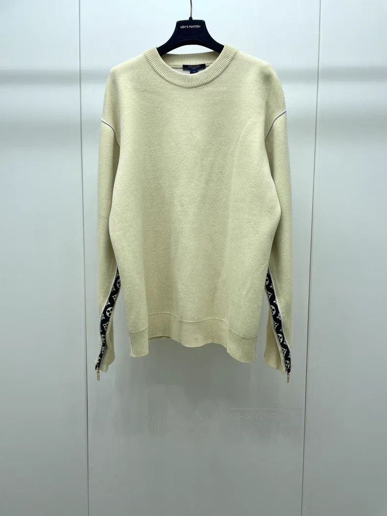 Louis Vuitton Louis Vuitton Chicken Yellow Knitted Sweater Size US M / EU 48-50 / 2 - 1 Thumbnail