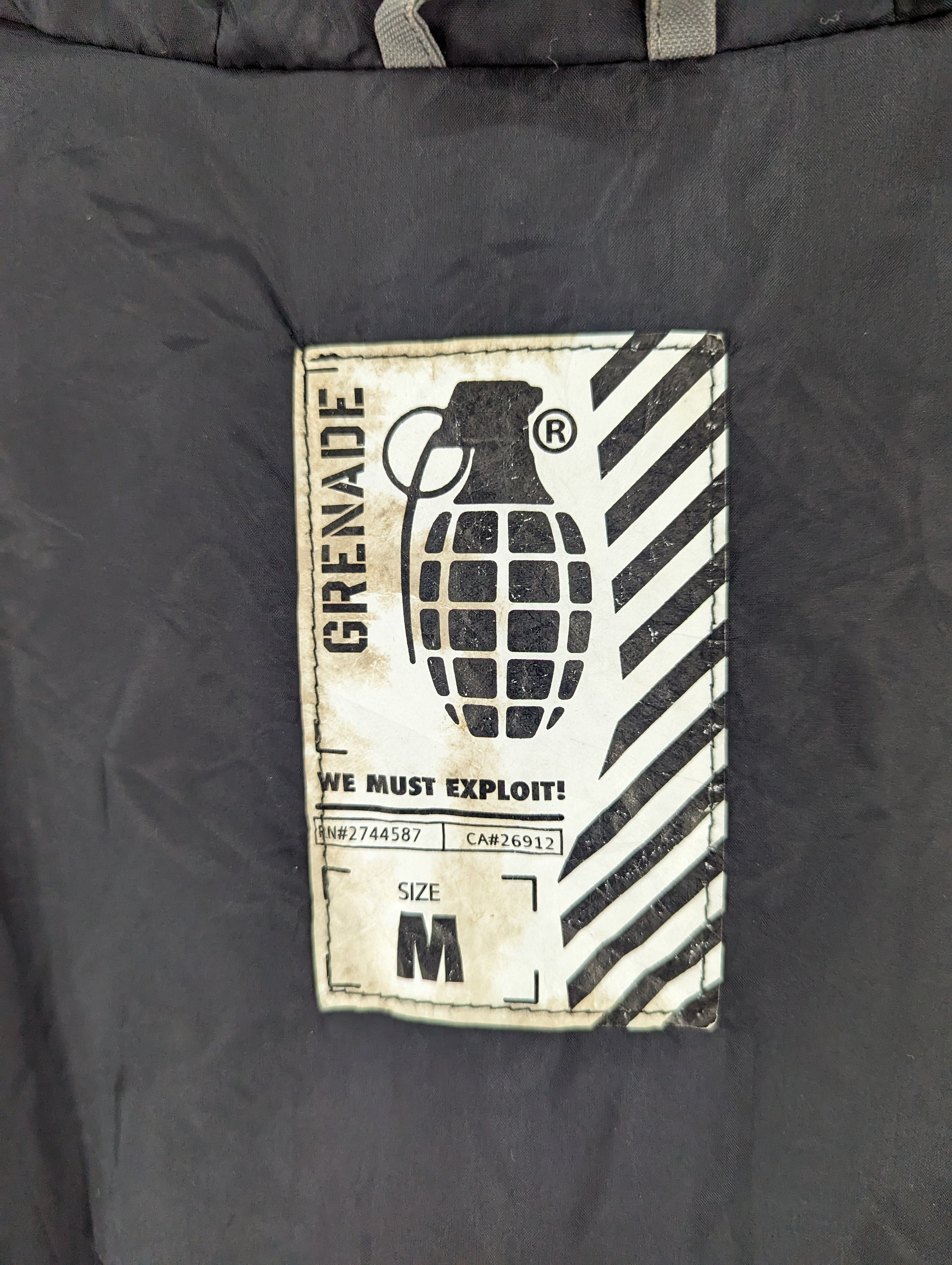 Grenade Vintage Y2k Grenade Snowboard Distressed Hooded Jacket Size US M / EU 48-50 / 2 - 14 Thumbnail