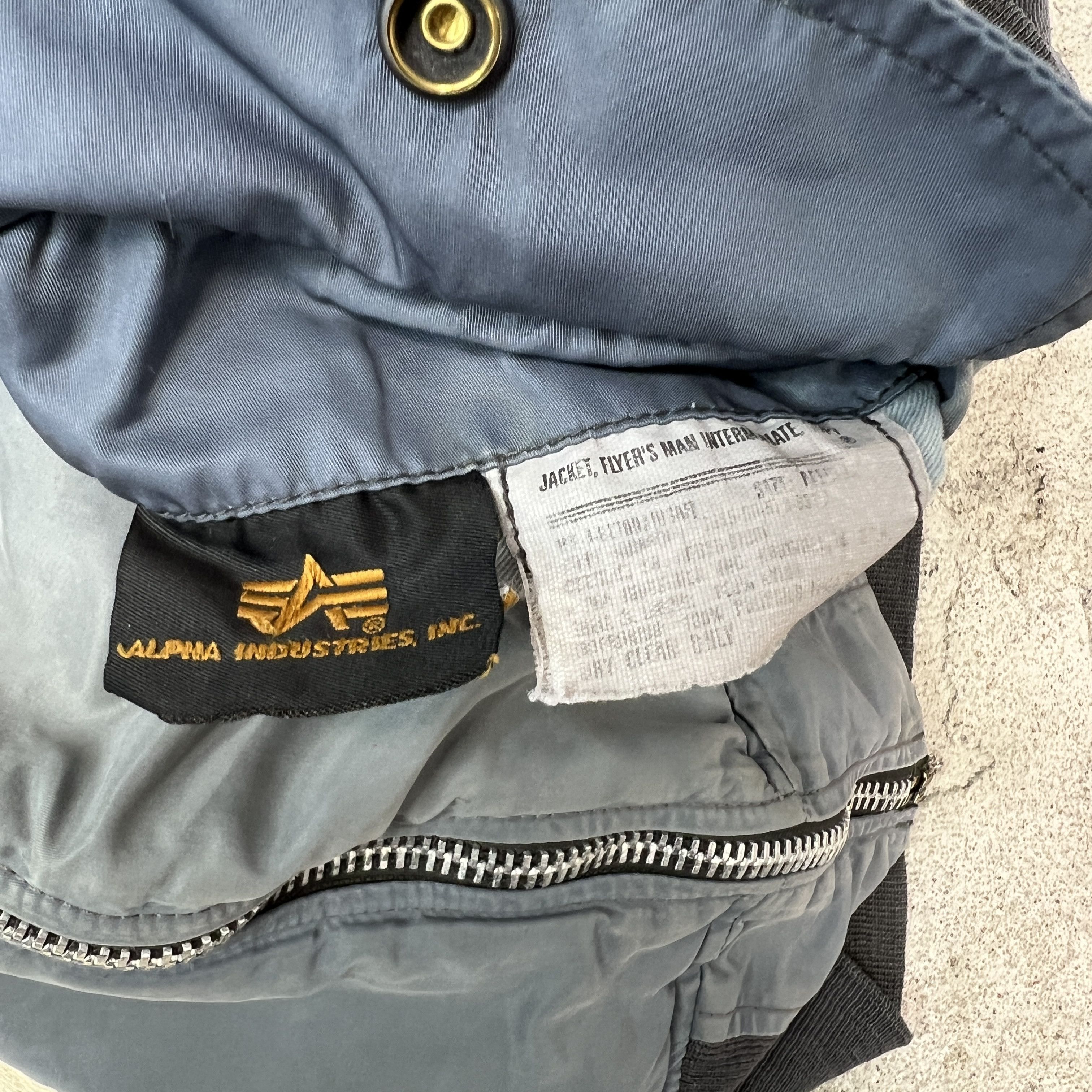 Alpha Industries Vintage Faded Washed Alpha Industries Bomber Jacket 90s Size US S / EU 44-46 / 1 - 8 Thumbnail