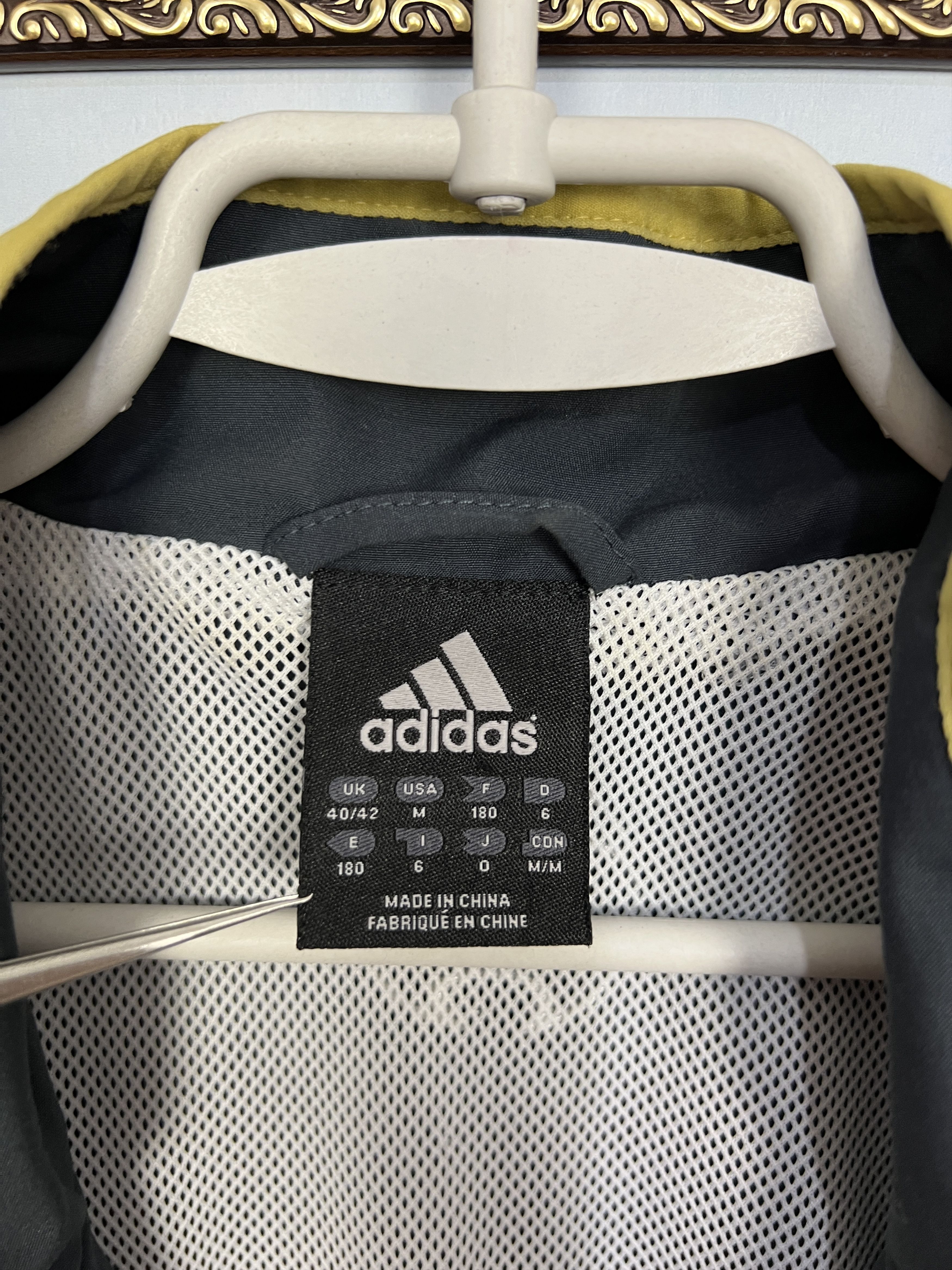 Adidas Real Madrid Football Set Soccer Track Suit Jacket Pants Size US M / EU 48-50 / 2 - 5 Thumbnail