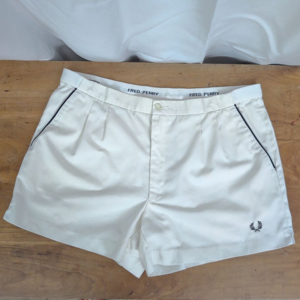 Fred Perry Fred Perry Men's Classic White Tennis Shorts 38" Size US 38 / EU 54 - 1 Thumbnail