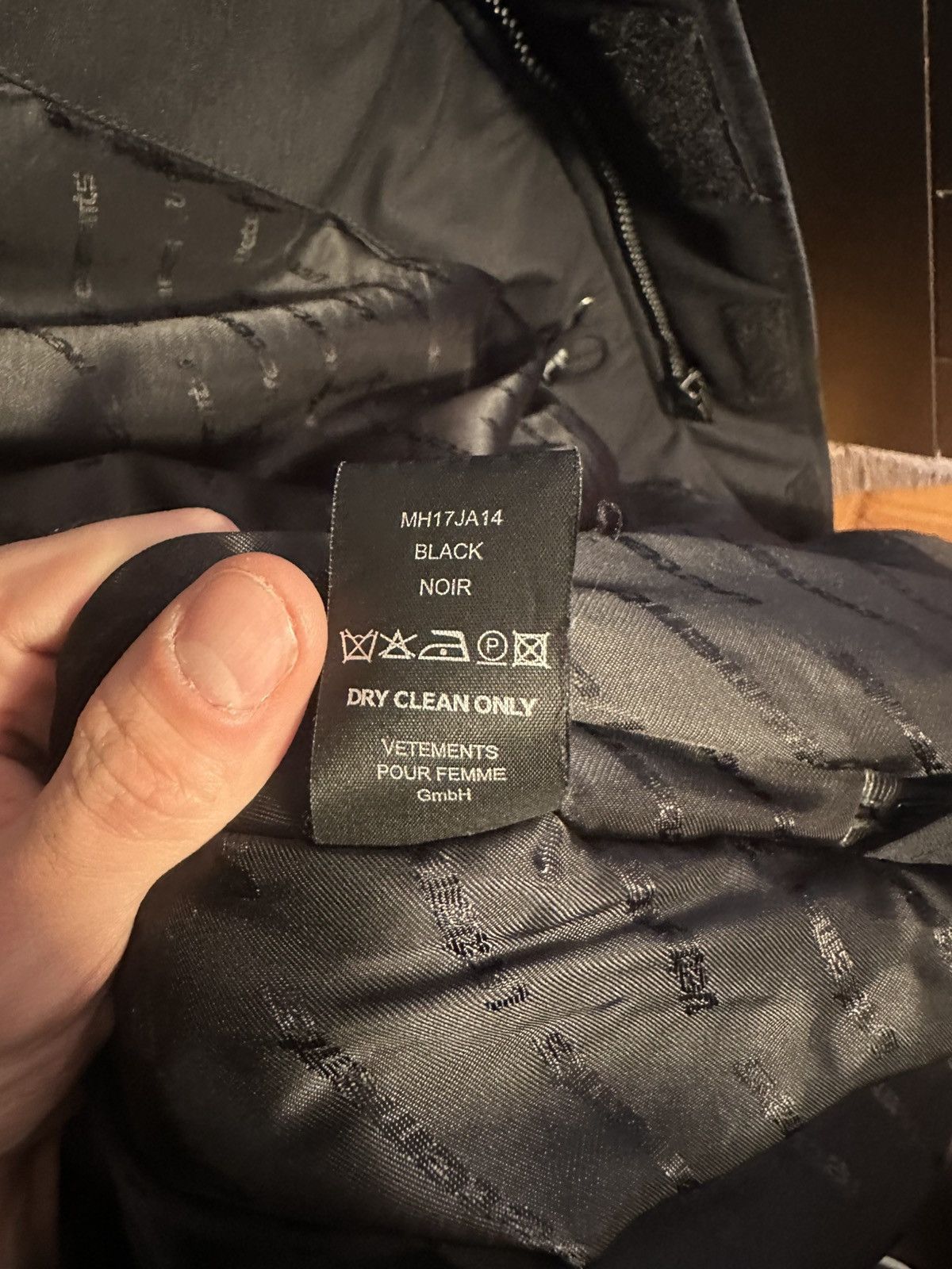 Vetements FW/16 Runway Global Warming Parka Size US XS / EU 42 / 0 - 25 Thumbnail