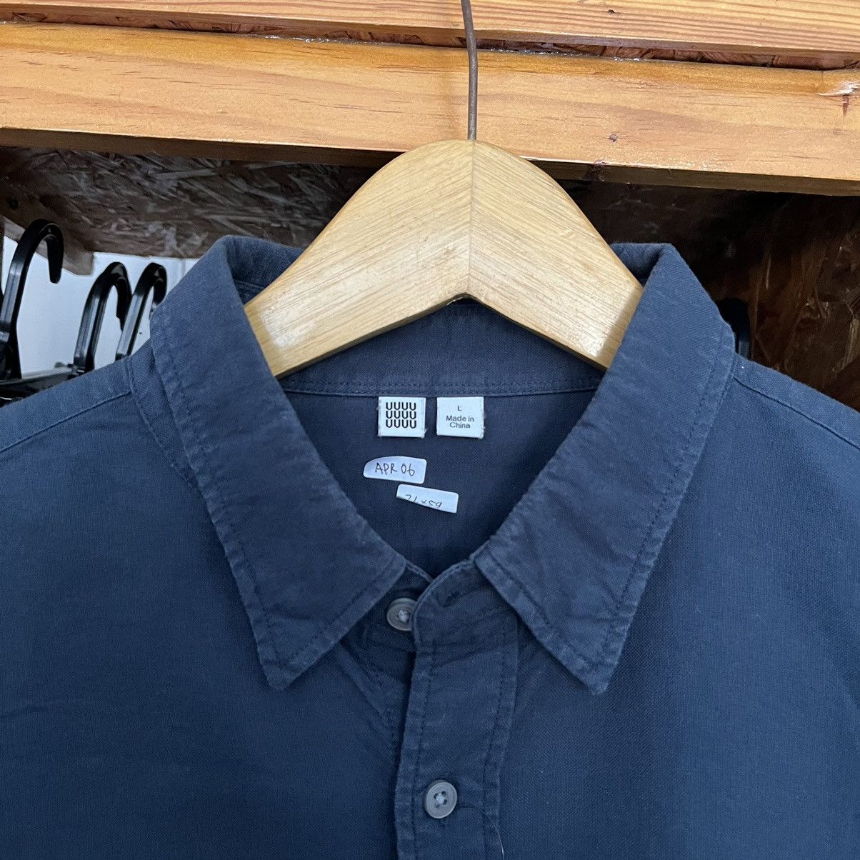 Uniqlo Uniqlo U Button Up Shirt Size US L / EU 52-54 / 3 - 2 Thumbnail