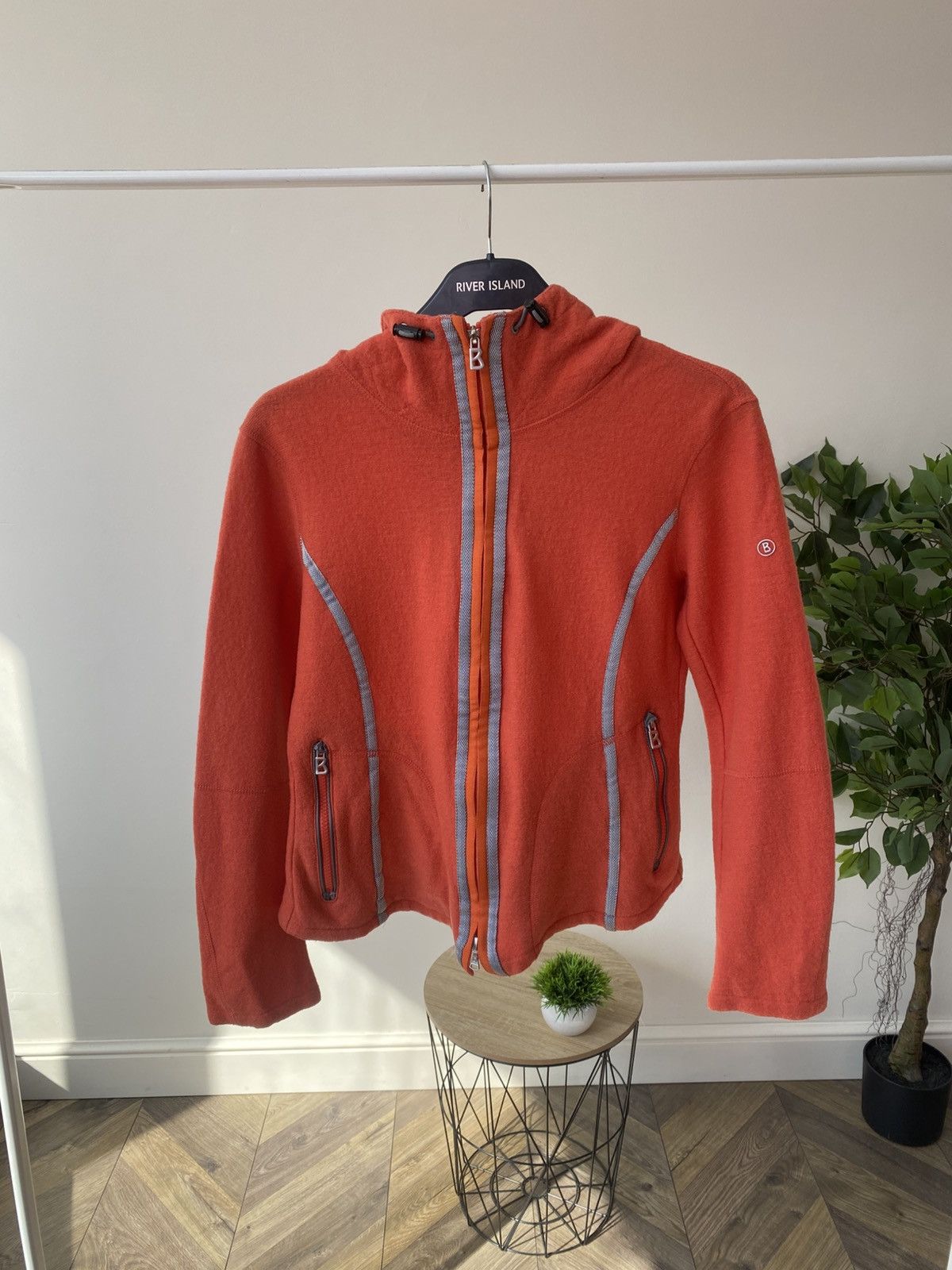 Bogner Vintage Bogner womens Zip Hoodie Size M / US 6-8 / IT 42-44 - 2 Thumbnail
