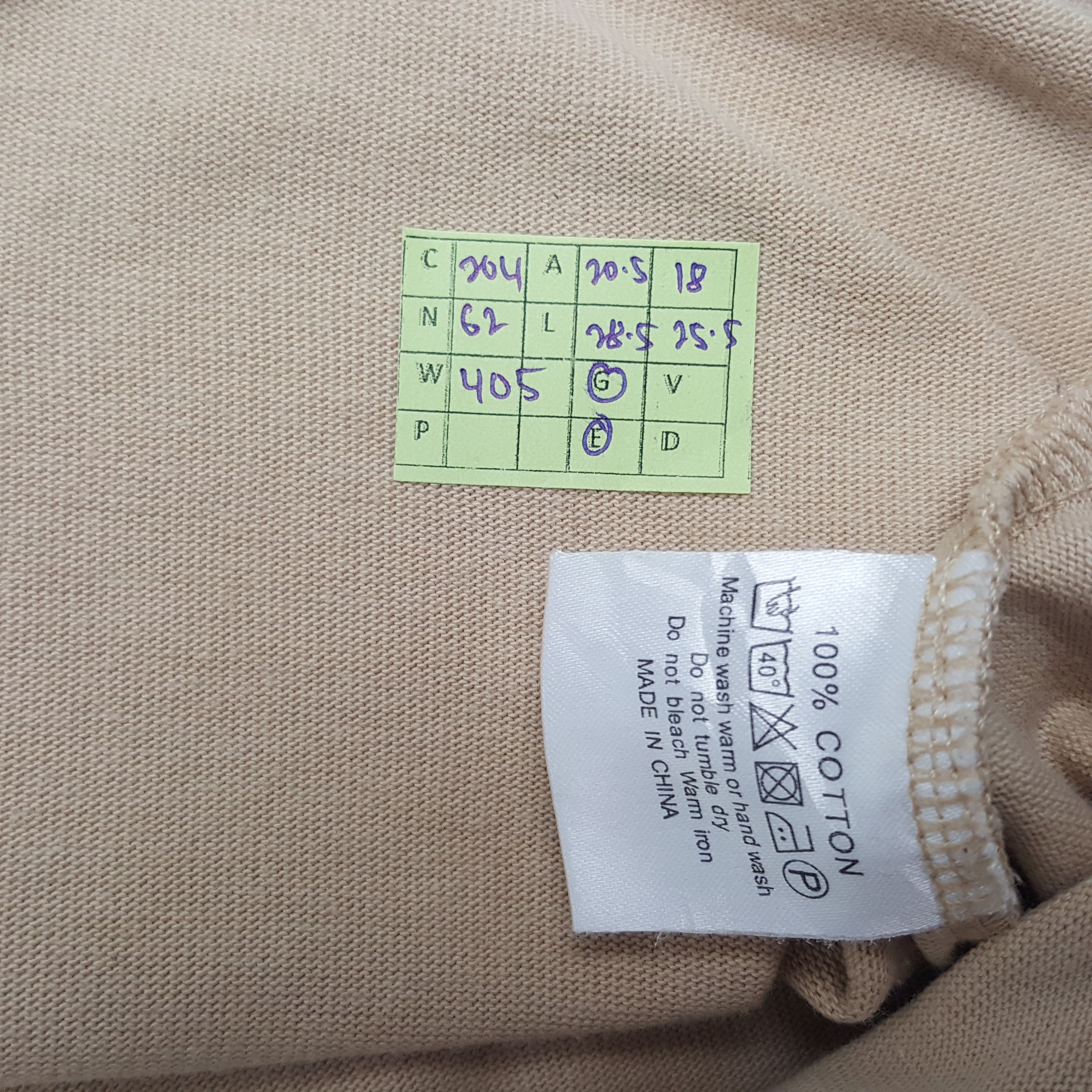 Burberry × Japanese Brand × Vintage Vintage Burberry London Nova Check Tshirt Size US M / EU 48-50 / 2 - 7 Thumbnail