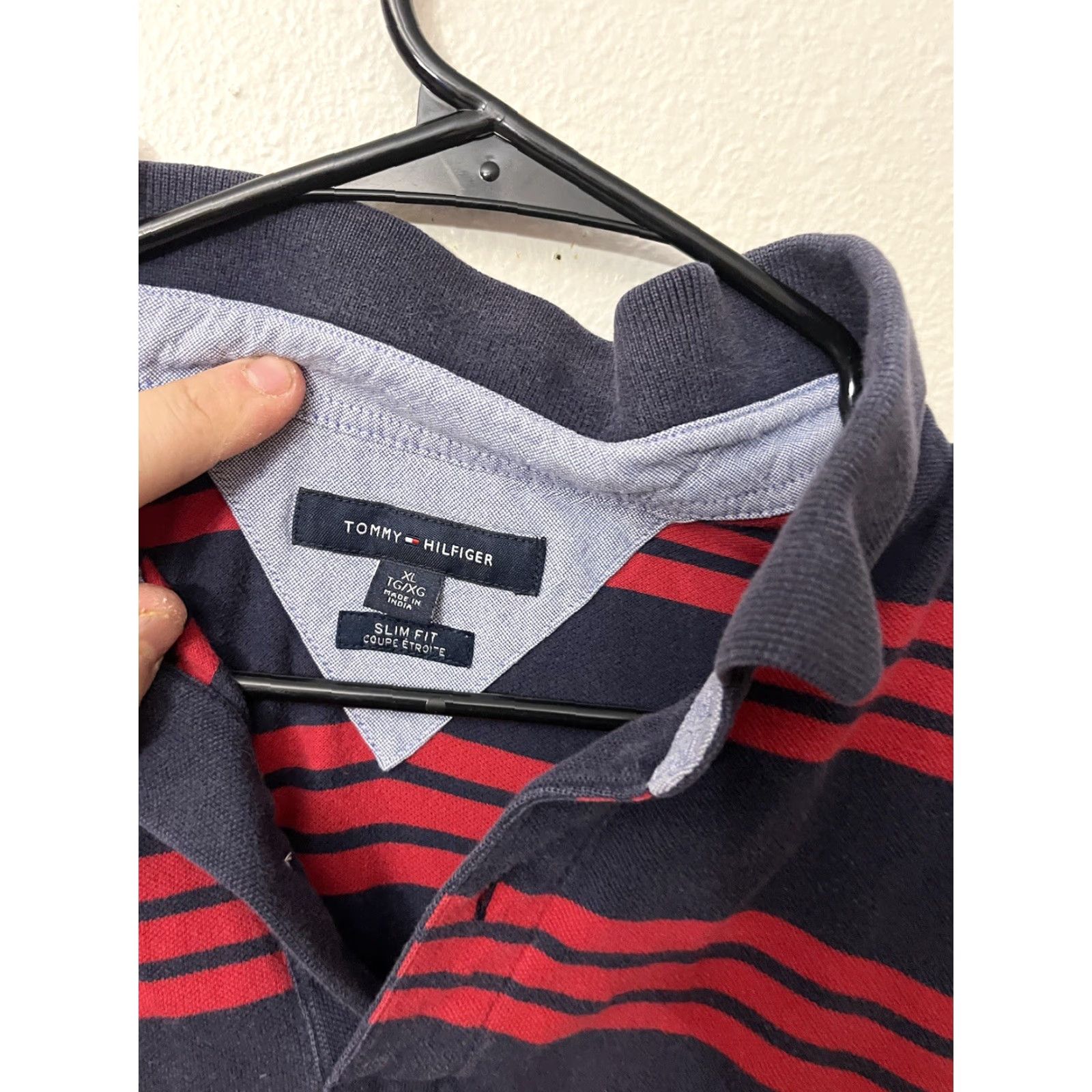 Tommy Hilfiger Tommy Hilfiger Polo Shirt Short Sleeve XL Slim Fit Red Blue Striped Mens Shirt XL Red/Blue Size US XL / EU 56 / 4 - 2 Thumbnail