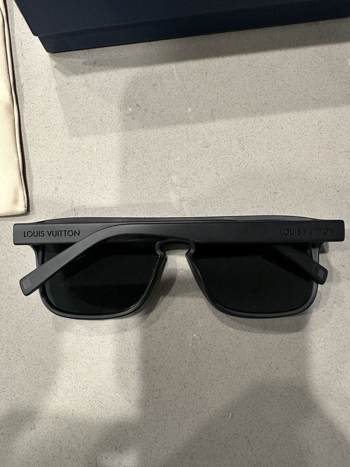 Louis Vuitton LV Waimea Sunglasses Size ONE SIZE - 3 Thumbnail