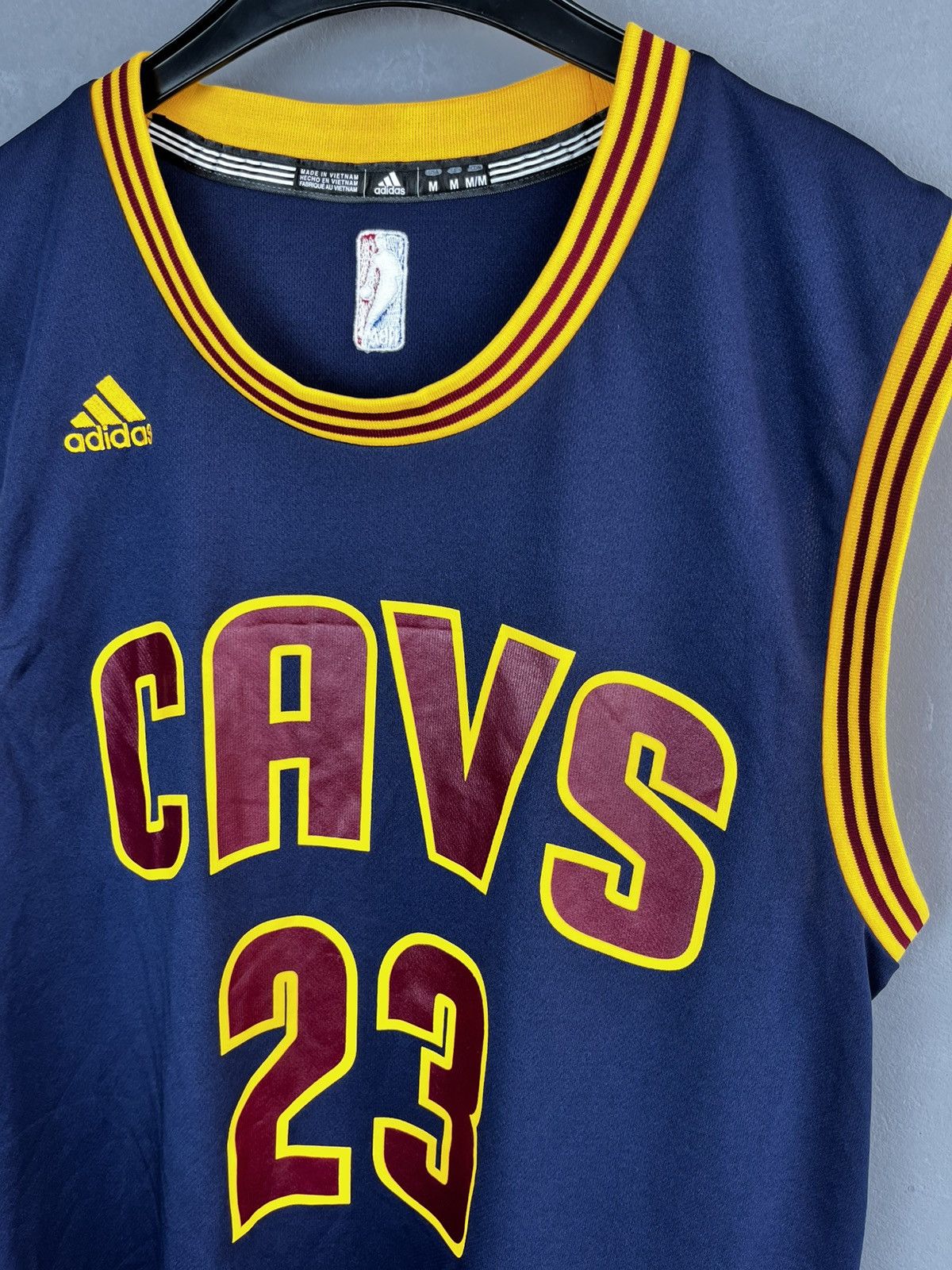 Adidas LeBron James 23 Cleveland Cavaliers / Cavs Jersey Size US M / EU 48-50 / 2 - 4 Thumbnail